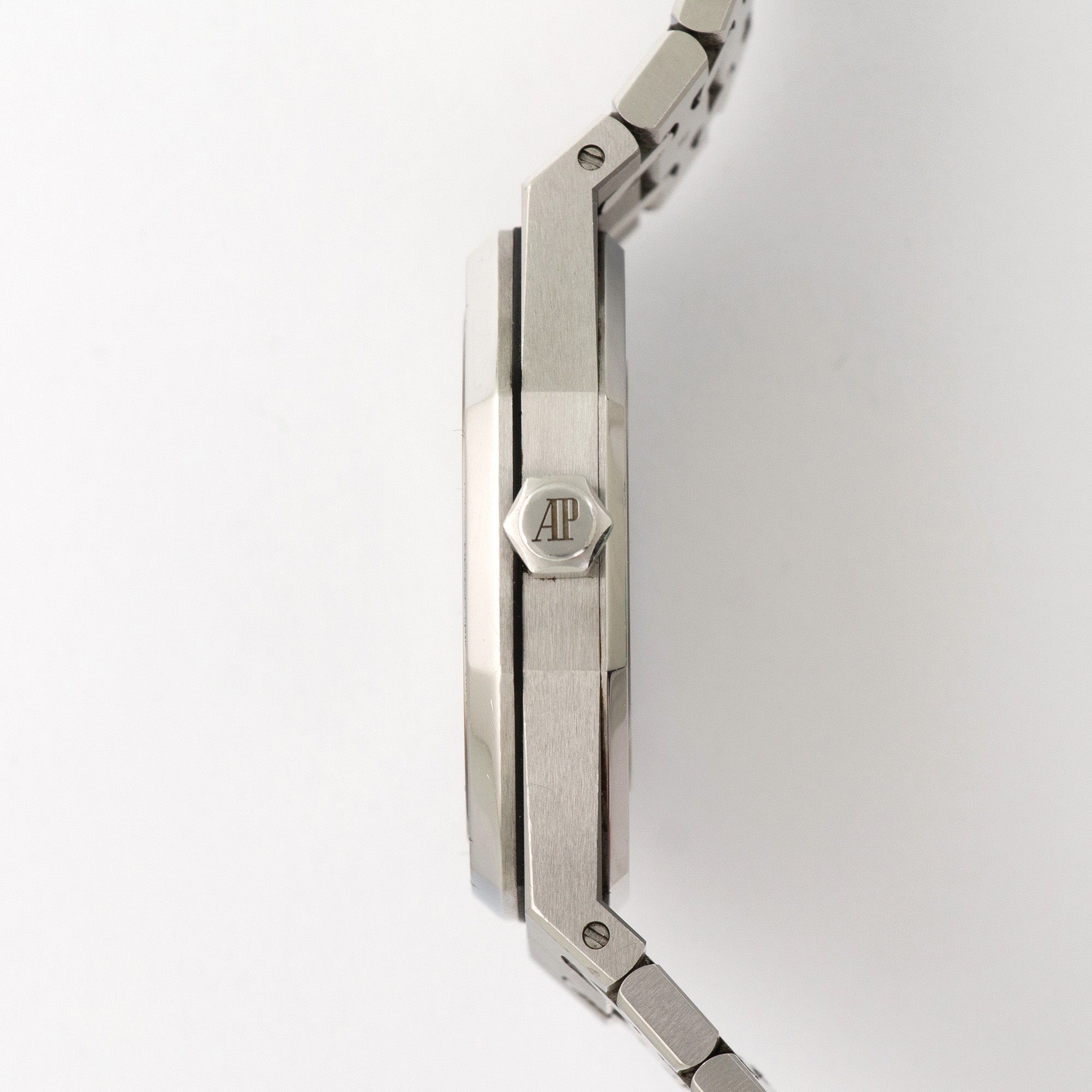 Audemars Piguet - Audemars Piguet Steel Royal Oak Watch Ref. 15400 - The Keystone Watches