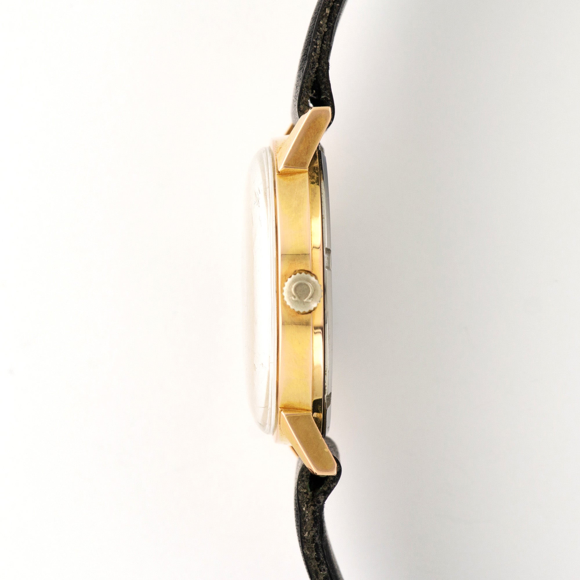 Omega - Omega Seamaster 600 Manual-Wind Strap Watch - The Keystone Watches