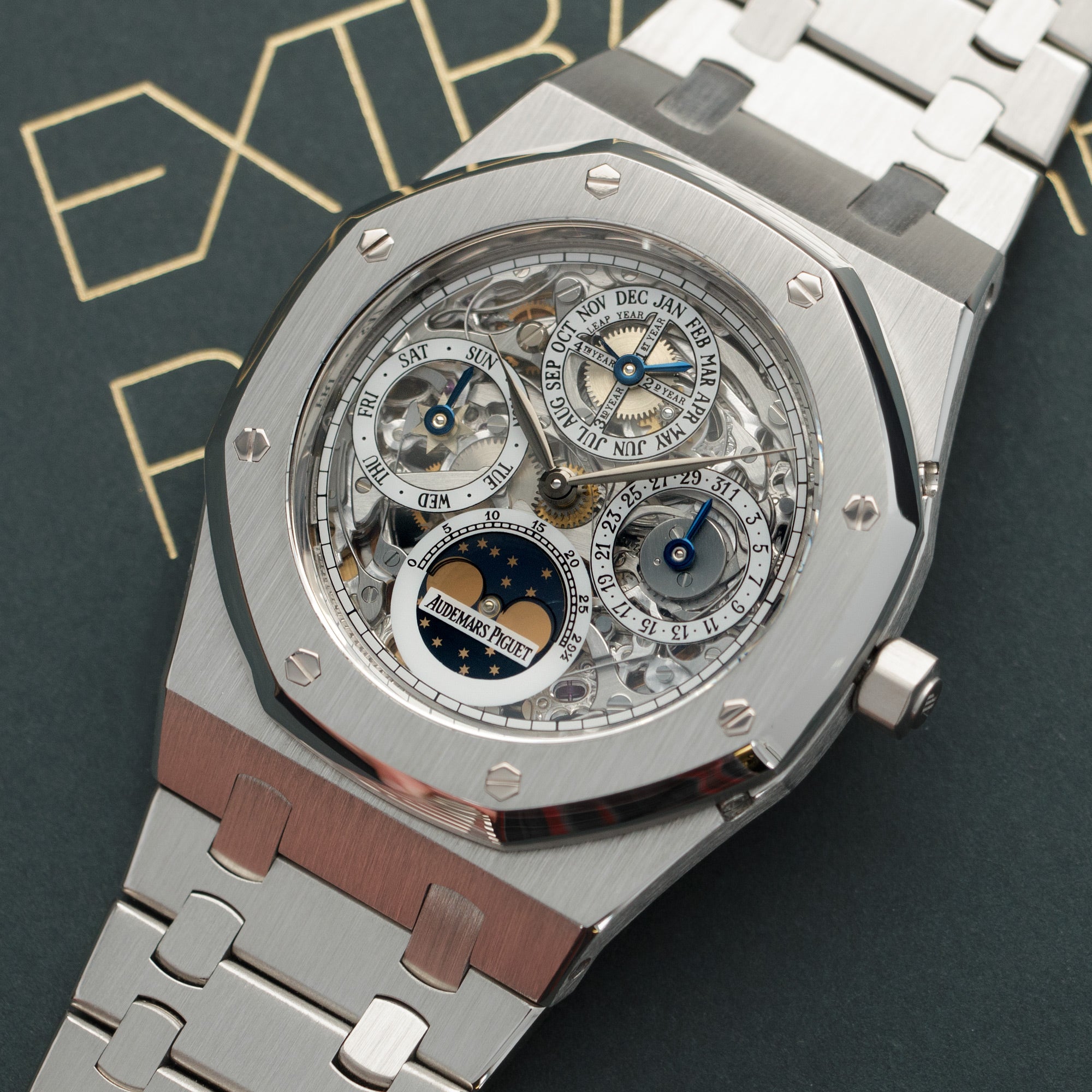 Audemars Piguet Royal Oak Platinum - Main Image