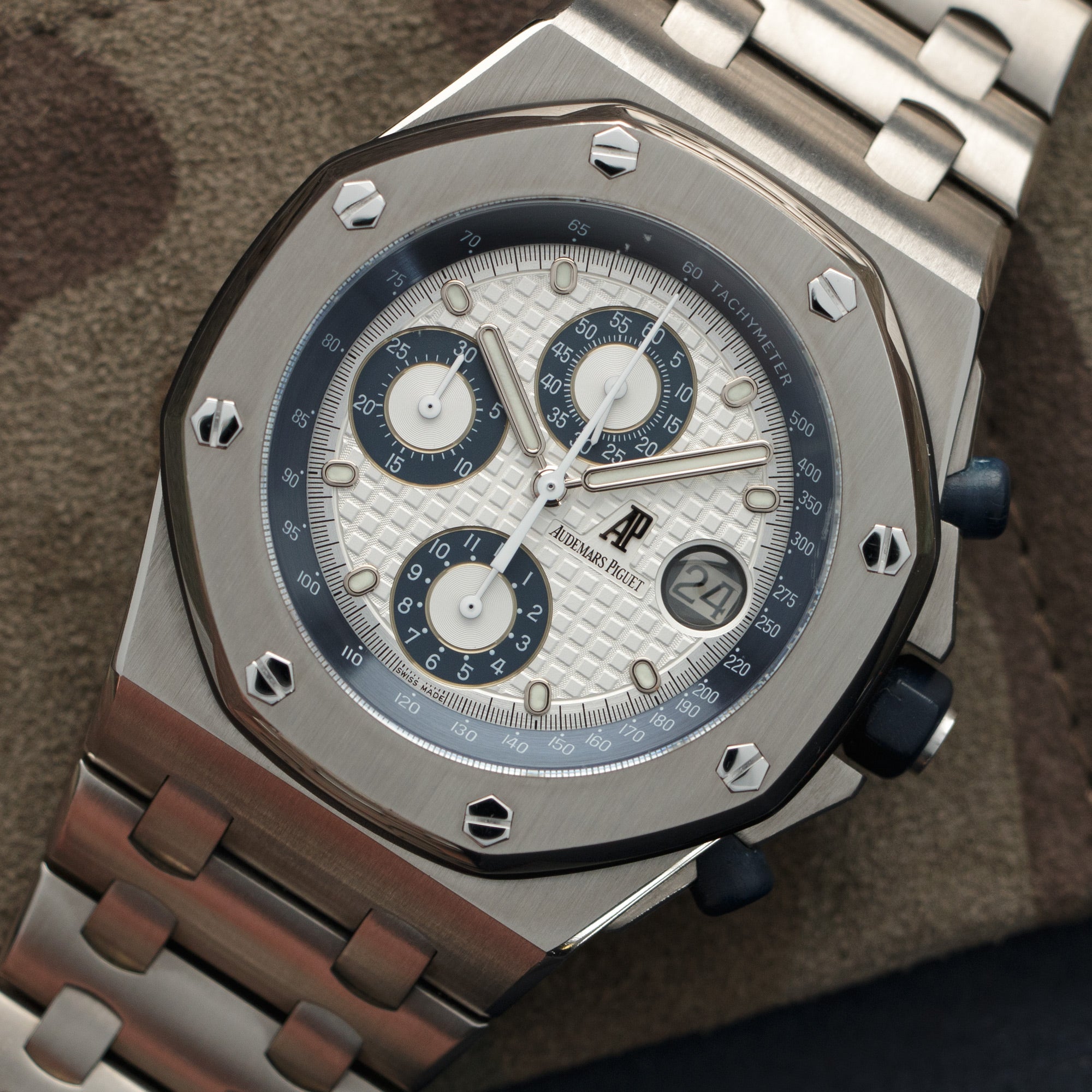 Audemars Piguet - Audemars Piguet Early Royal Oak Offshore Watch Ref. 25721 - The Keystone Watches