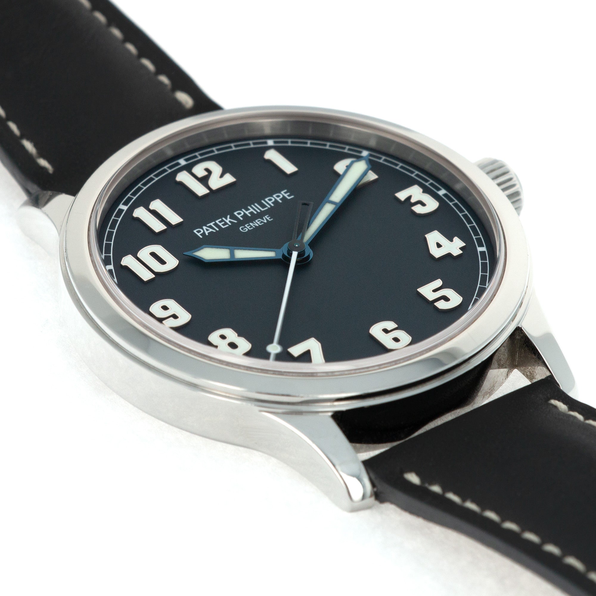 Patek Philippe - Patek Philippe Pilot Calatrava Limited New York Edition Watch Ref. 5522 - The Keystone Watches