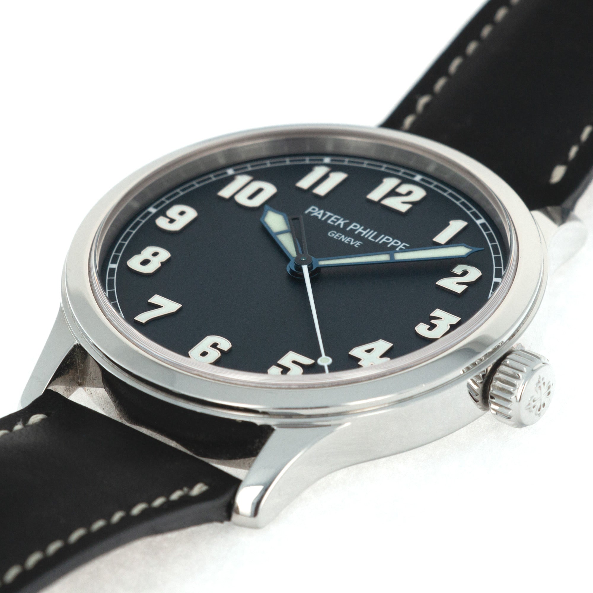 Patek Philippe - Patek Philippe Pilot Calatrava Limited New York Edition Watch Ref. 5522 - The Keystone Watches