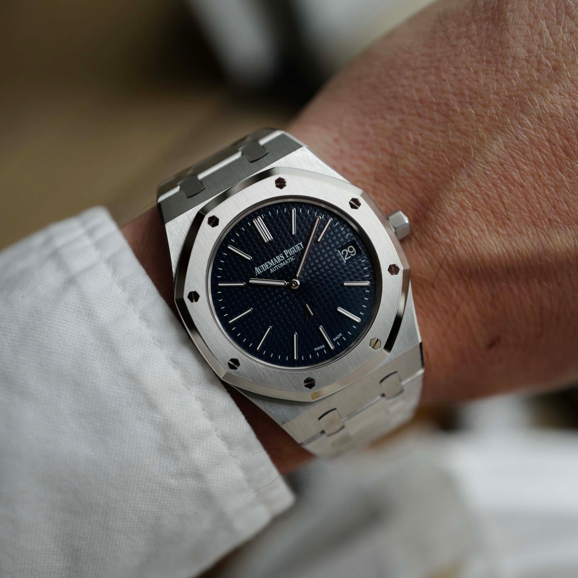 Audemars Piguet - Audemars Piguet Royal Oak Ref. 15202 with Blue Dial - The Keystone Watches