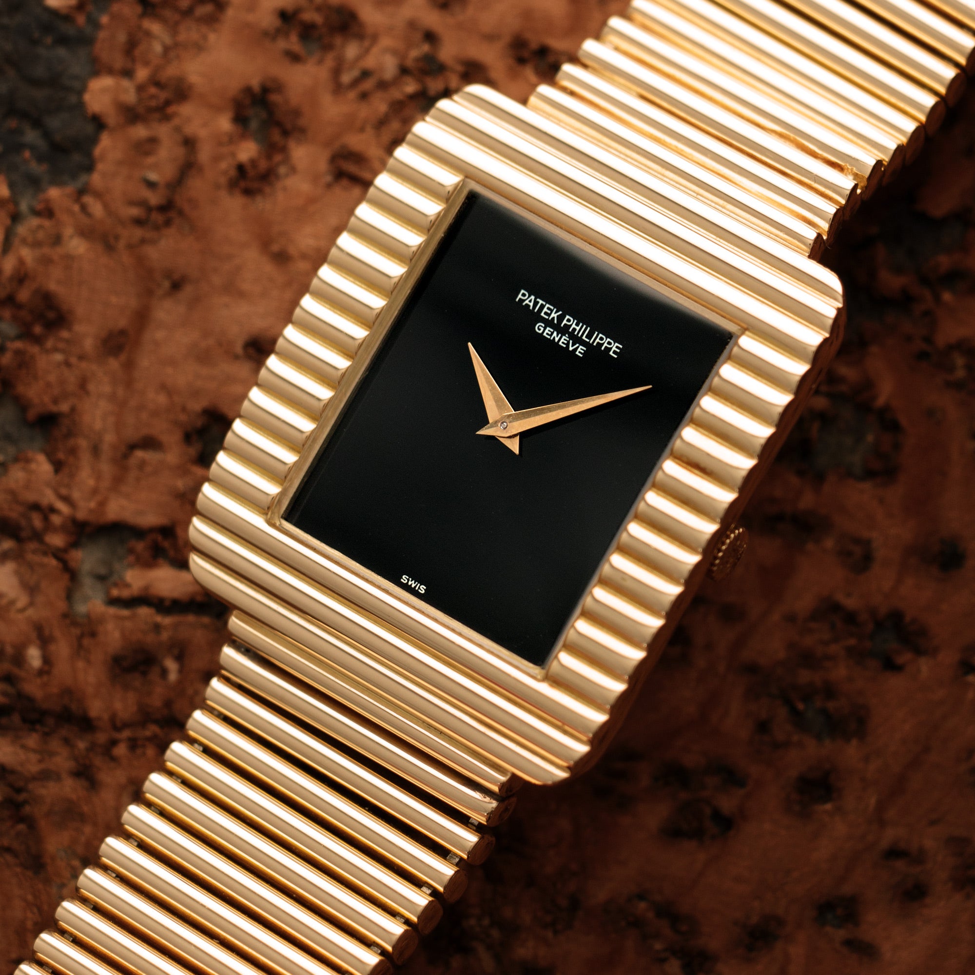 Patek Philippe - Patek Philippe Yellow Gold Onyx Dial Ref. 3733 - The Keystone Watches