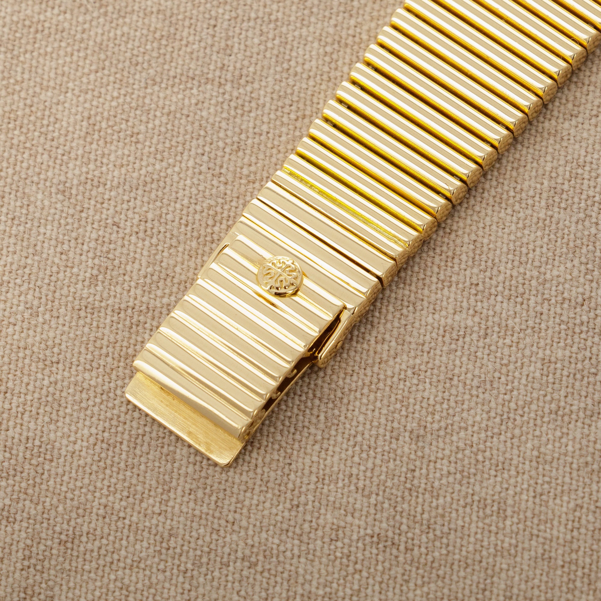 Patek Philippe - Patek Philippe Yellow Gold Onyx Dial Ref. 3733 - The Keystone Watches