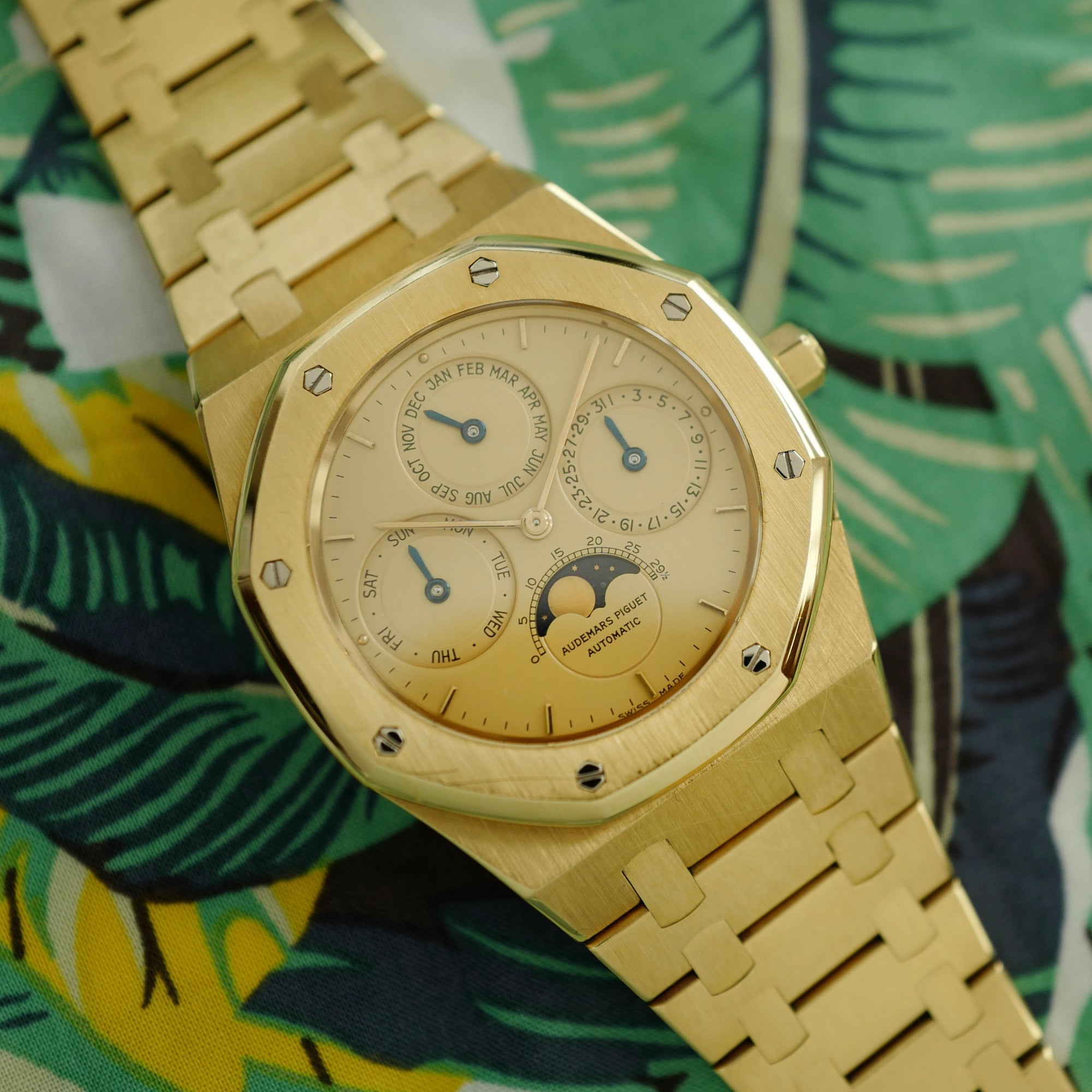 Audemars Piguet - Audemars Piguet Yellow Gold Royal Oak Quantieme Perpetual Ref. 25654 - The Keystone Watches