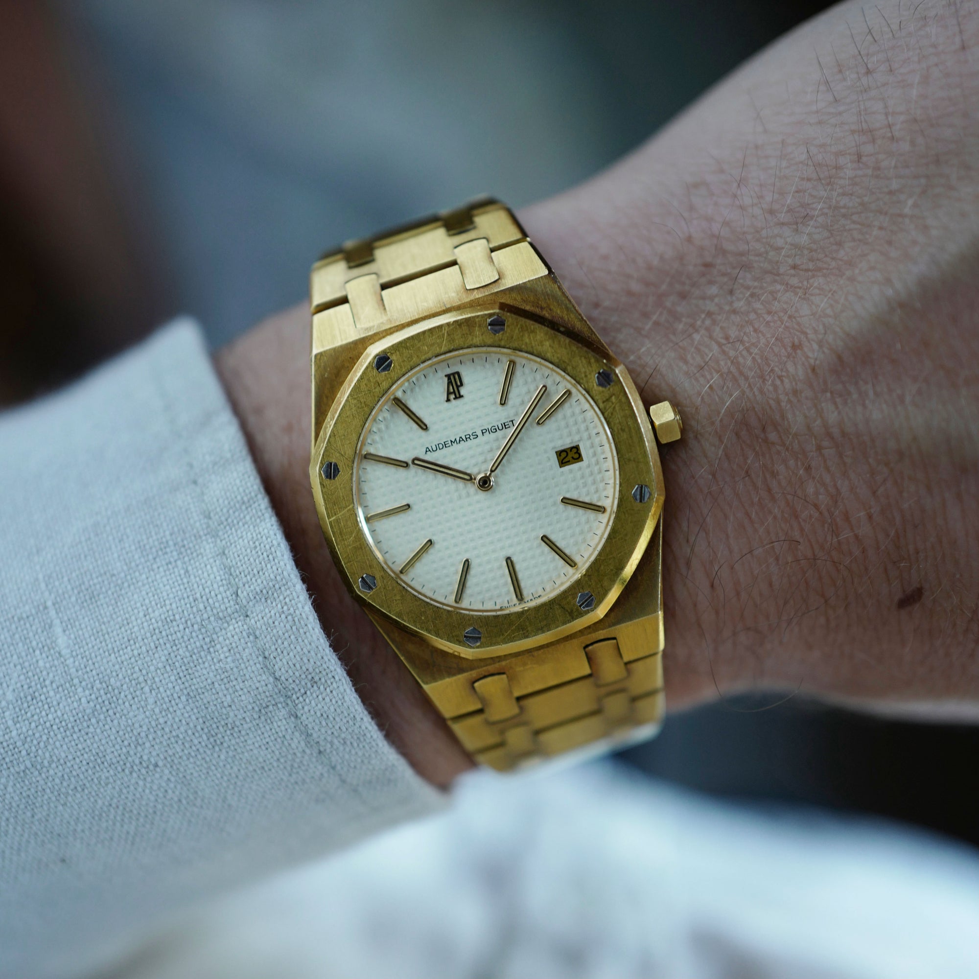 Audemars Piguet - Audemars Piguet Yellow Gold Royal Oak Ref. 56175BA - The Keystone Watches