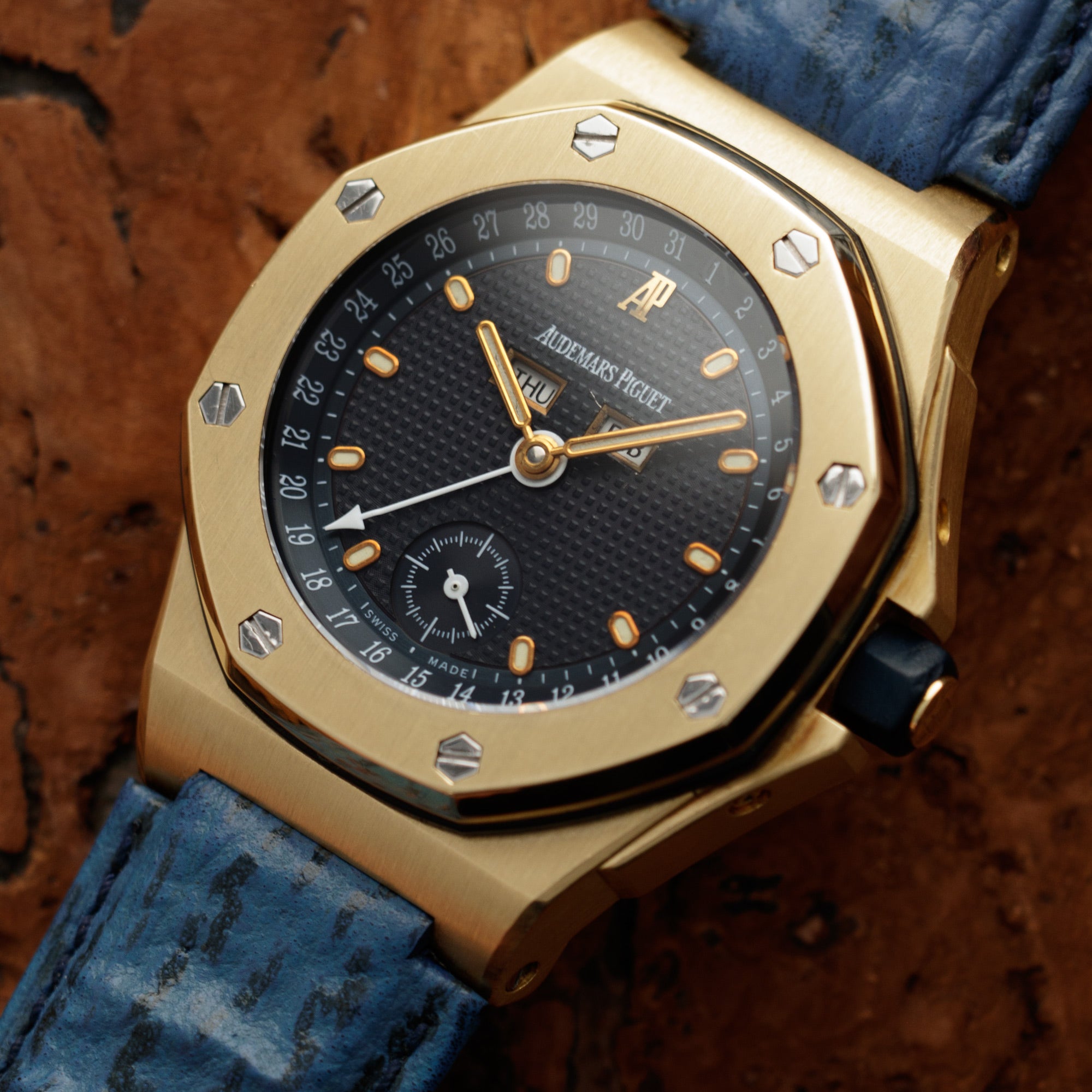 Audemars Piguet - Audemars Piguet Yellow Gold Early Royal Oak Offshore Ref. 25808BA - The Keystone Watches
