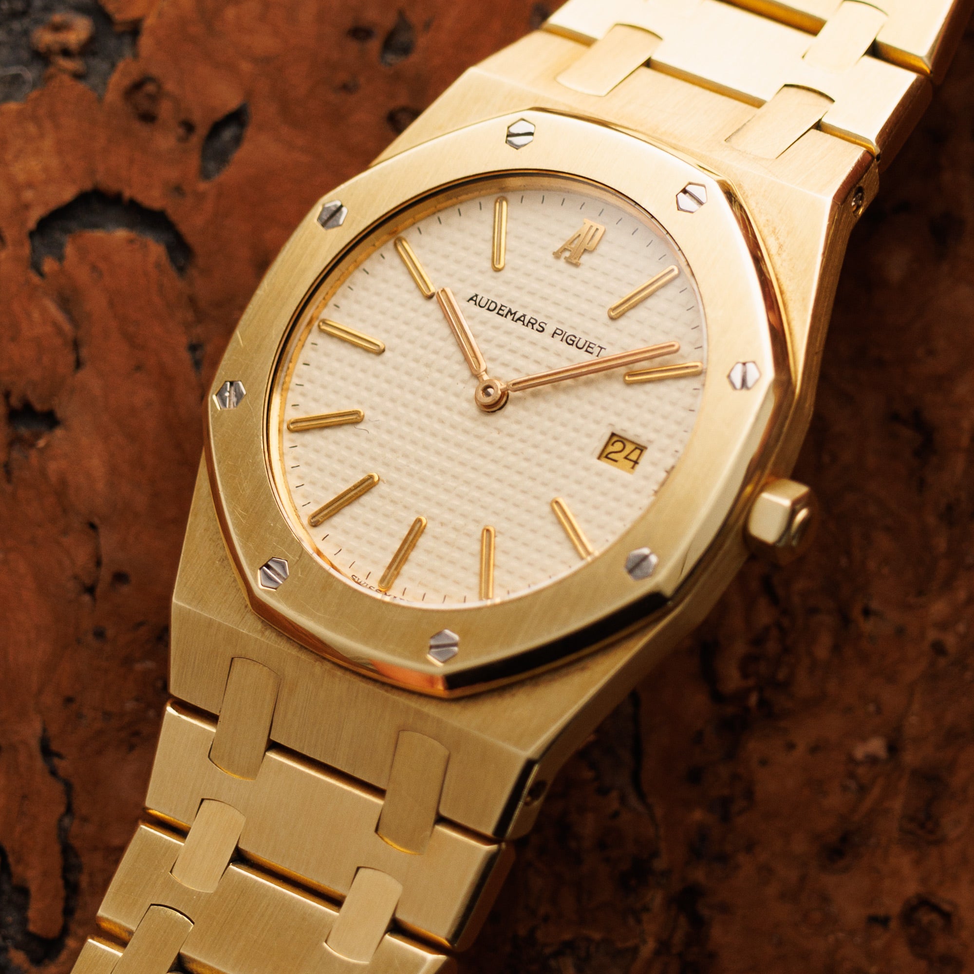 Audemars Piguet - Audemars Piguet Yellow Gold Royal Oak Ref. 56175 - The Keystone Watches