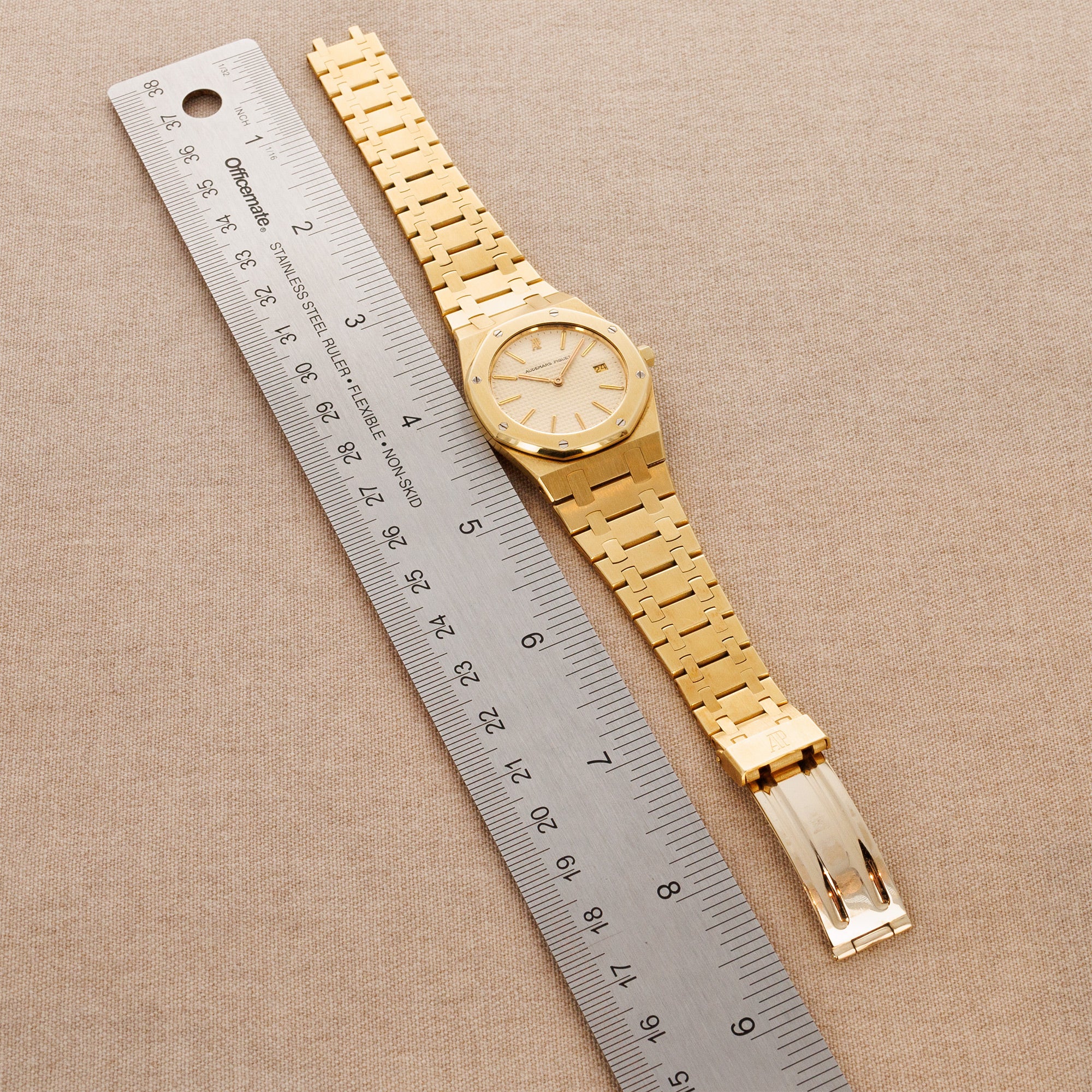 Audemars Piguet - Audemars Piguet Yellow Gold Royal Oak Ref. 56175 - The Keystone Watches