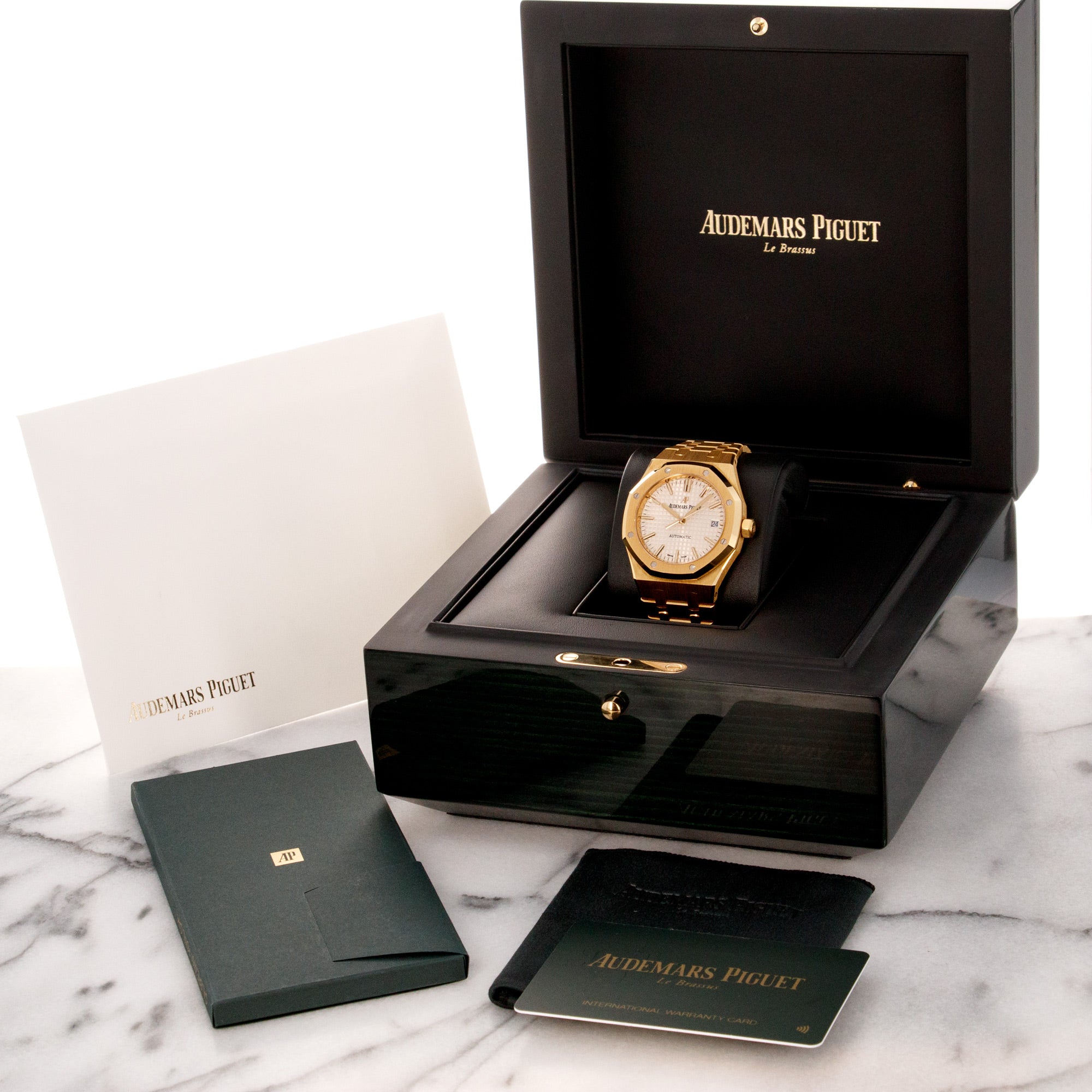 Audemars Piguet - Audemars Piguet Yellow Gold Royal Oak Ref. 15450 - The Keystone Watches