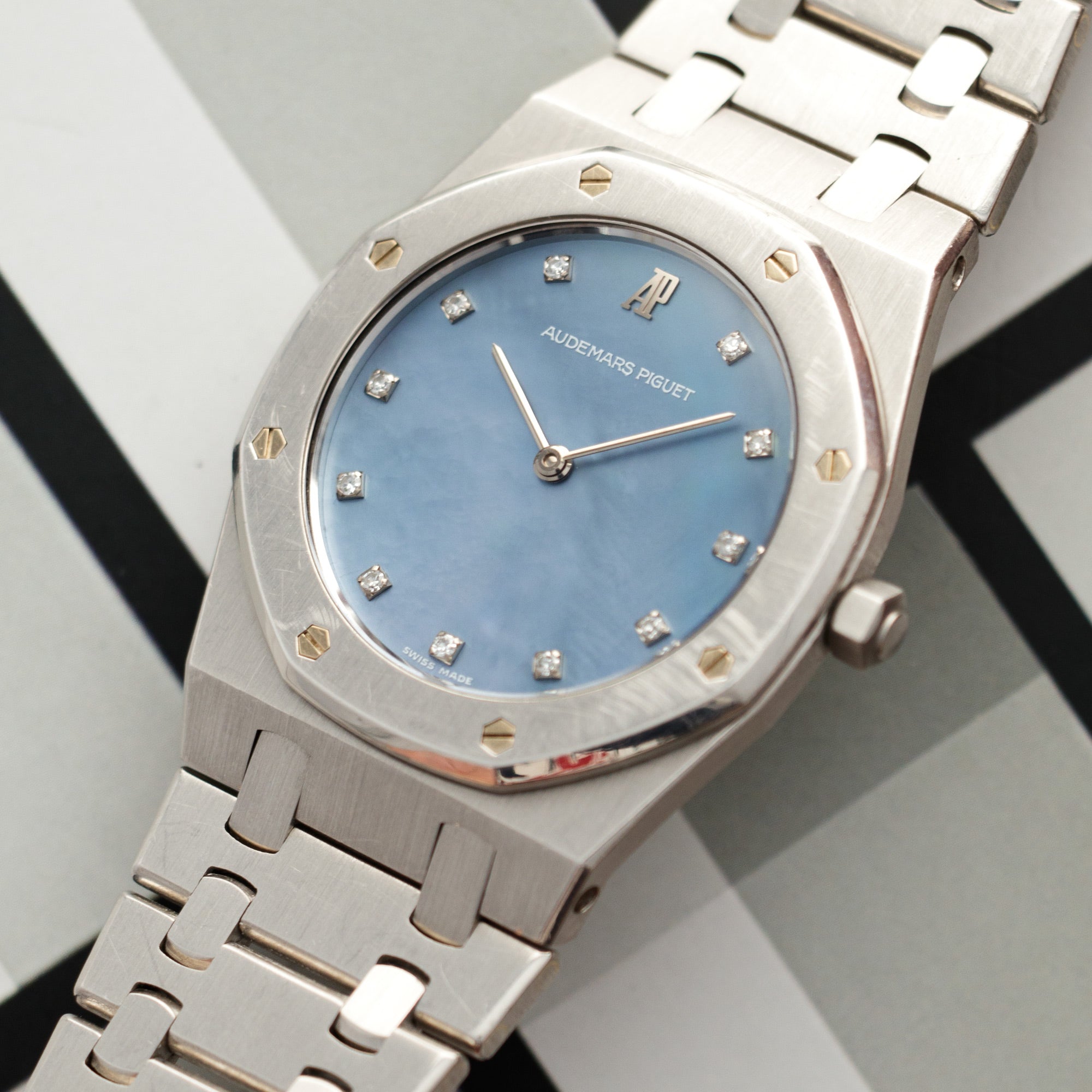 Audemars Piguet - Audemars Piguet Platinum Royal Oak with Mother of Pearl and Diamond Dial - The Keystone Watches