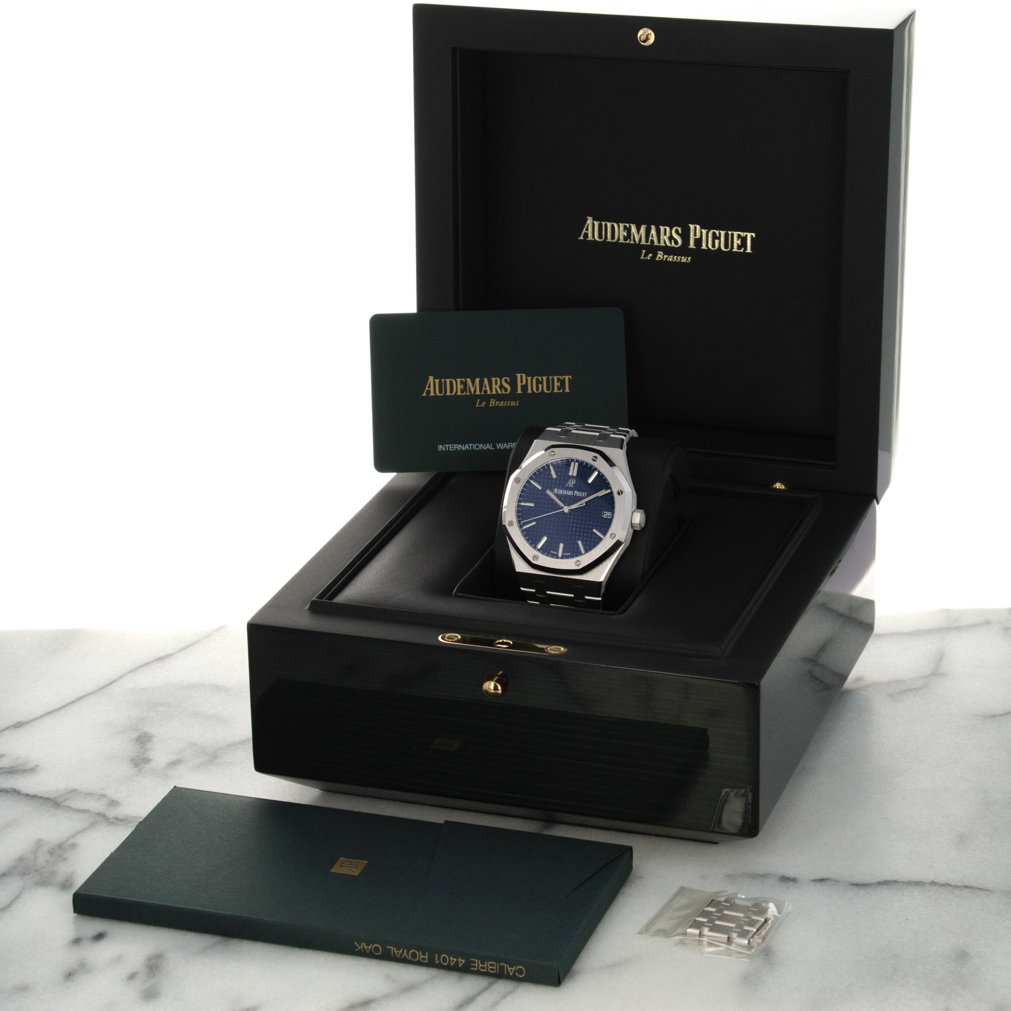 Audemars Piguet - Audemars Piguet White Gold Royal Oak Ref. 15503 Limited Edition for Japan - The Keystone Watches