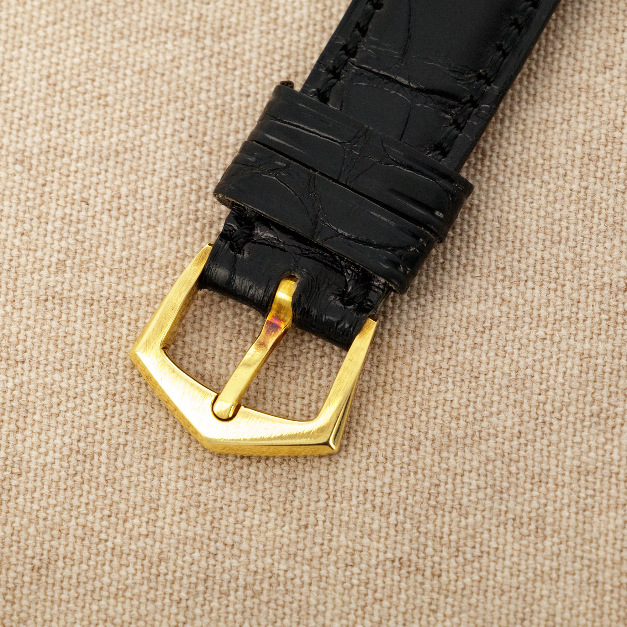 Patek Philippe - Patek Philippe Yellow Gold Calatrava Ref. 2451, Retailed by Gubelin - The Keystone Watches