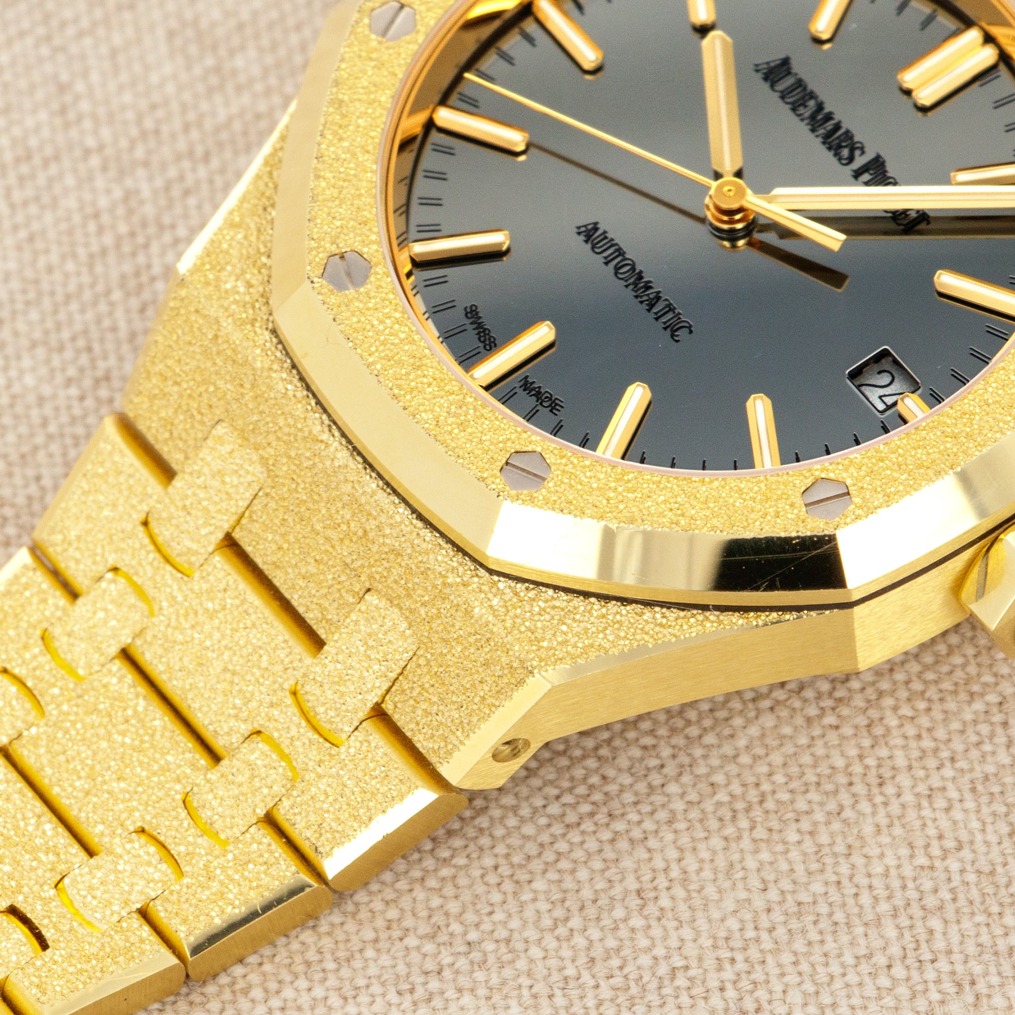 Audemars Piguet - Audemars Piguet Frosted Yellow Gold Carolina Bucci Royal Oak Ref. 15454 - The Keystone Watches