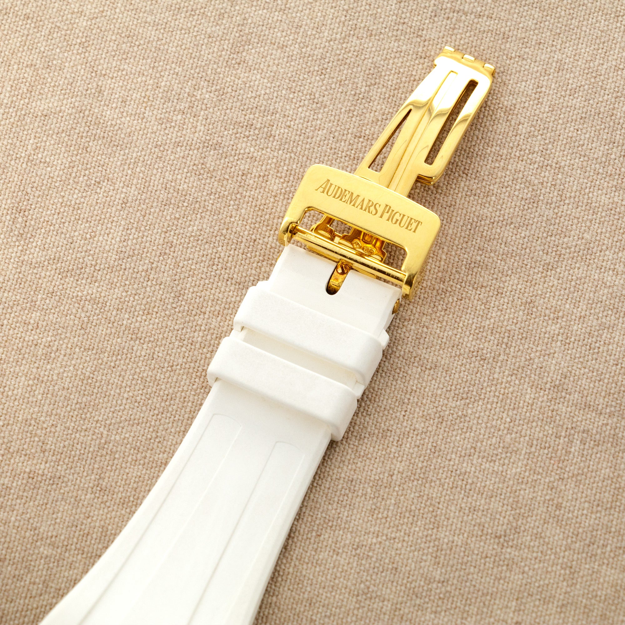 Audemars Piguet - Audemars Piguet Yellow Gold Offshore Royal Oak Chronograph Ref. 26067 - The Keystone Watches