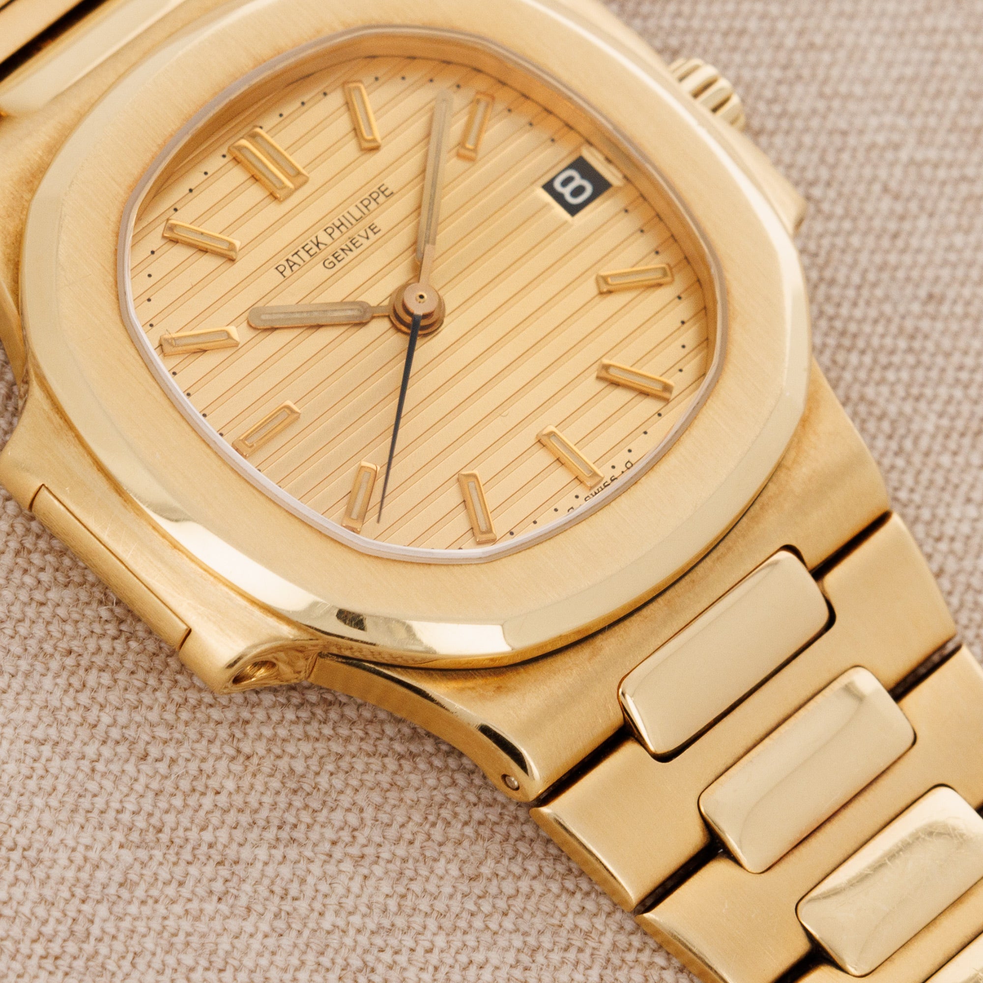 Patek Philippe - Patek Philippe Yellow Gold Nautilus Watch Ref. 3800 - The Keystone Watches
