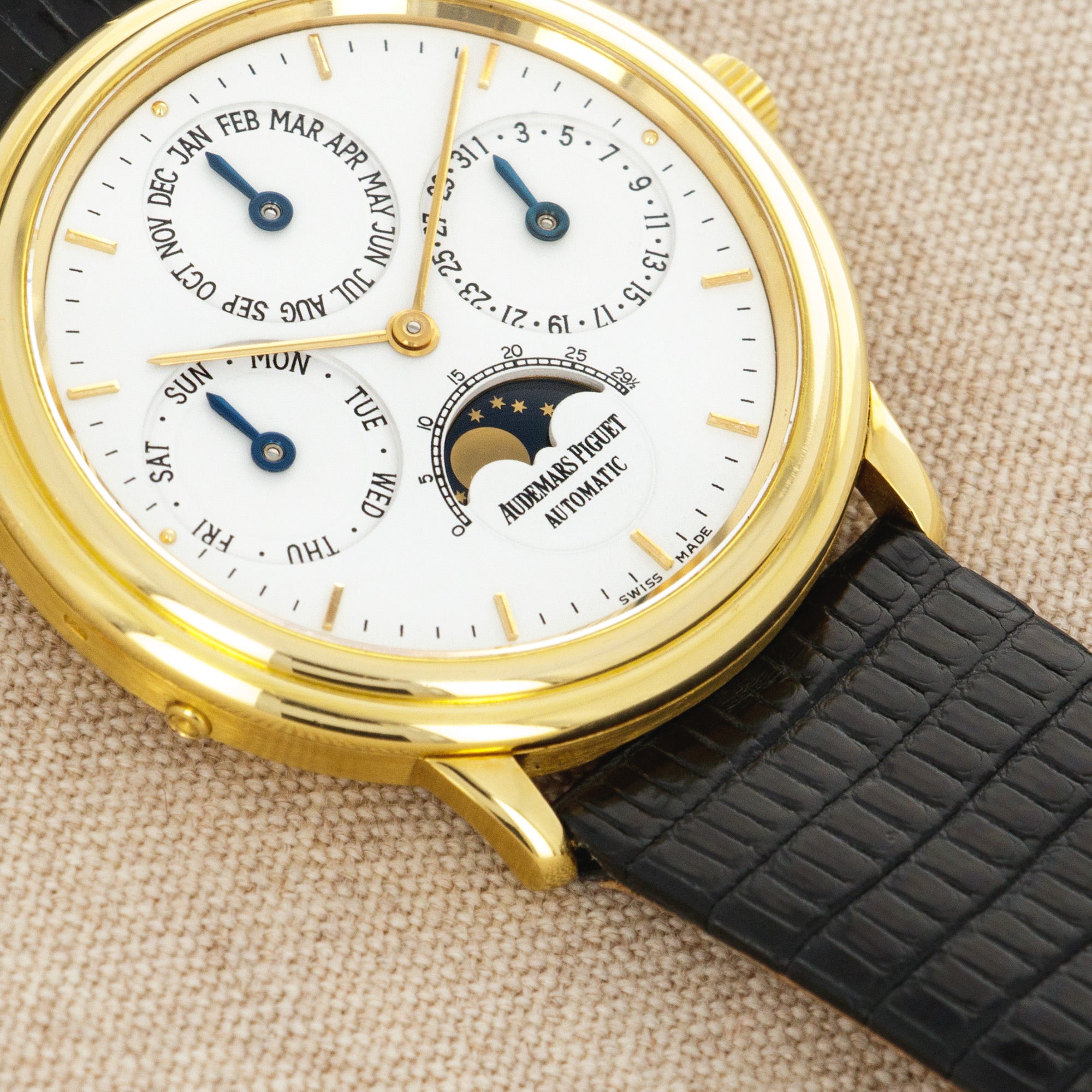 Audemars Piguet - Audemars Piguet Yellow Gold Quantieme Perpetual Ref. 25657 - The Keystone Watches