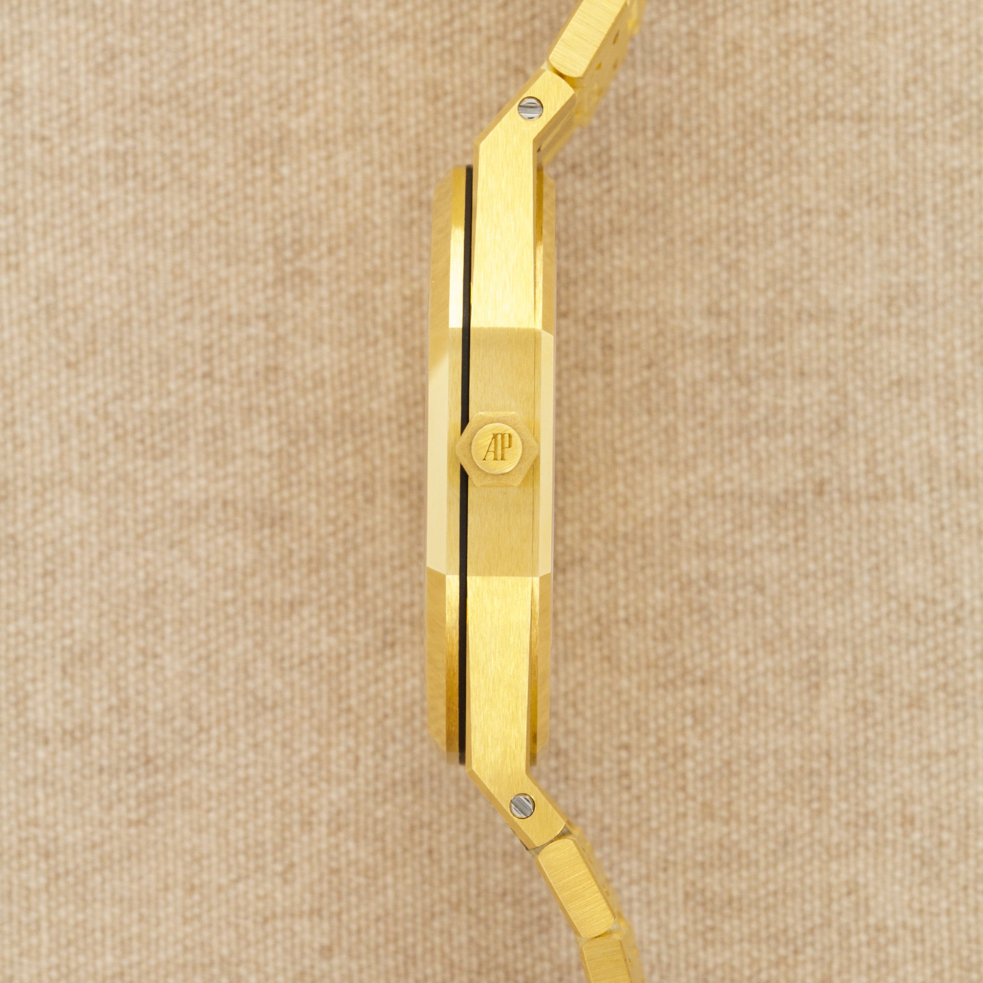 Audemars Piguet - Audemars Piguet Yellow Gold Royal Oak Ref. 15202 - The Keystone Watches