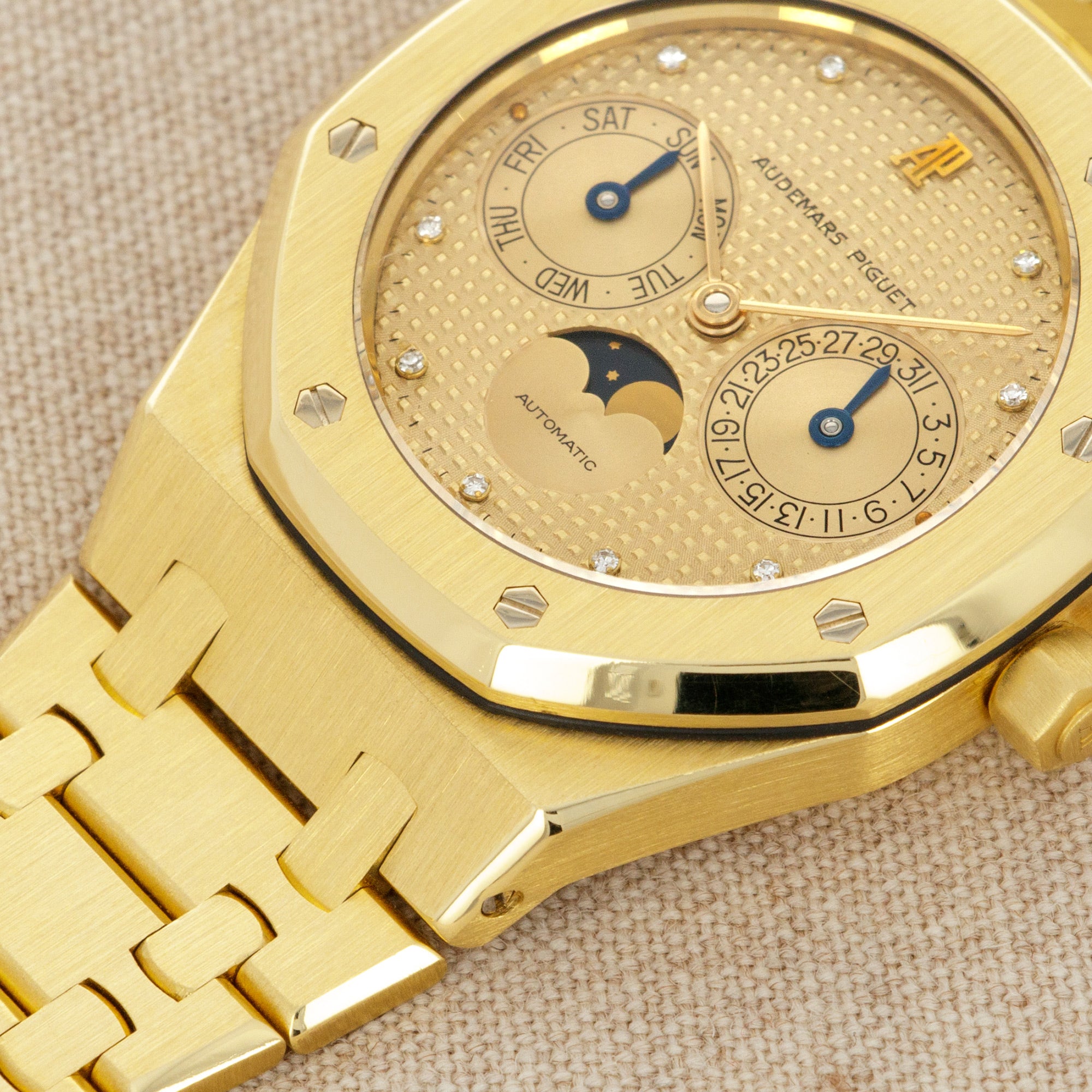 Audemars Piguet - Audemars Piguet Yellow Gold Calendar Moonphase Watch Ref. 25594 - The Keystone Watches