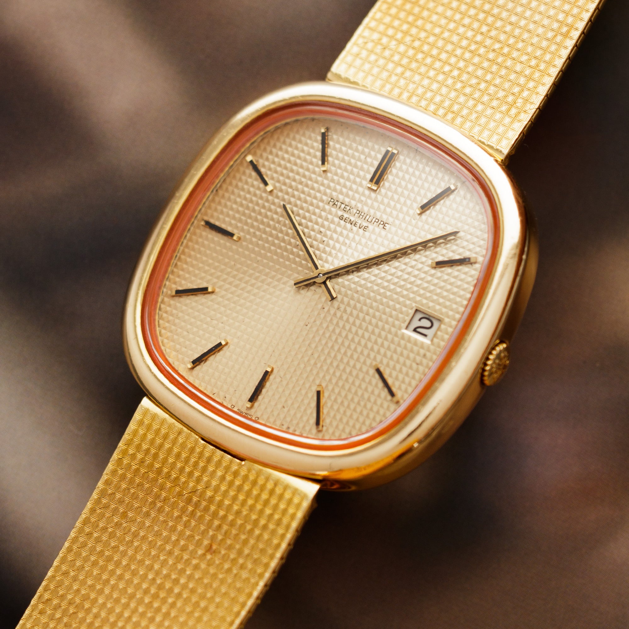 Patek Philippe - Patek Philippe Yellow Gold Golden Circle Ref. 3604 - The Keystone Watches