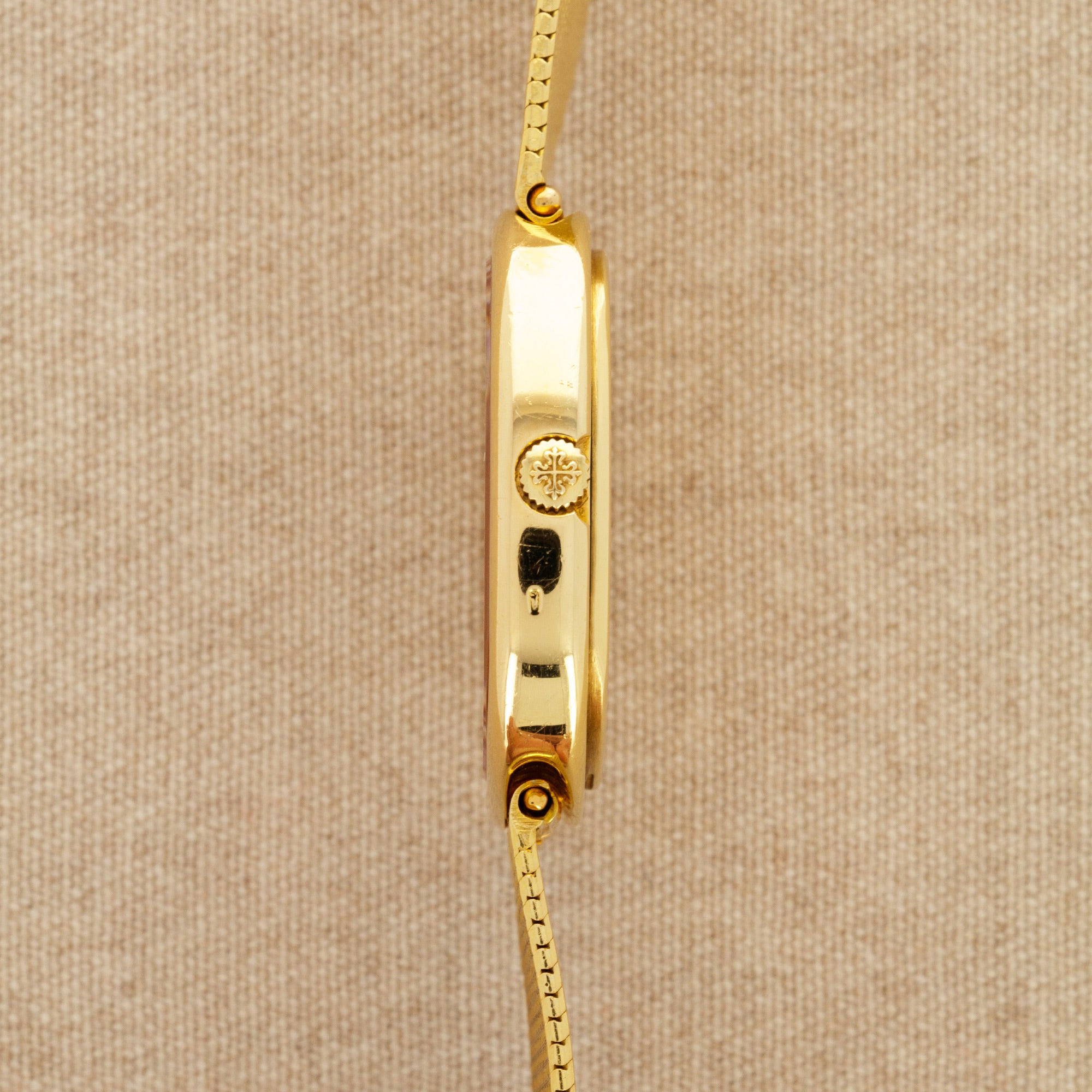 Patek Philippe - Patek Philippe Yellow Gold Golden Circle Ref. 3604 - The Keystone Watches