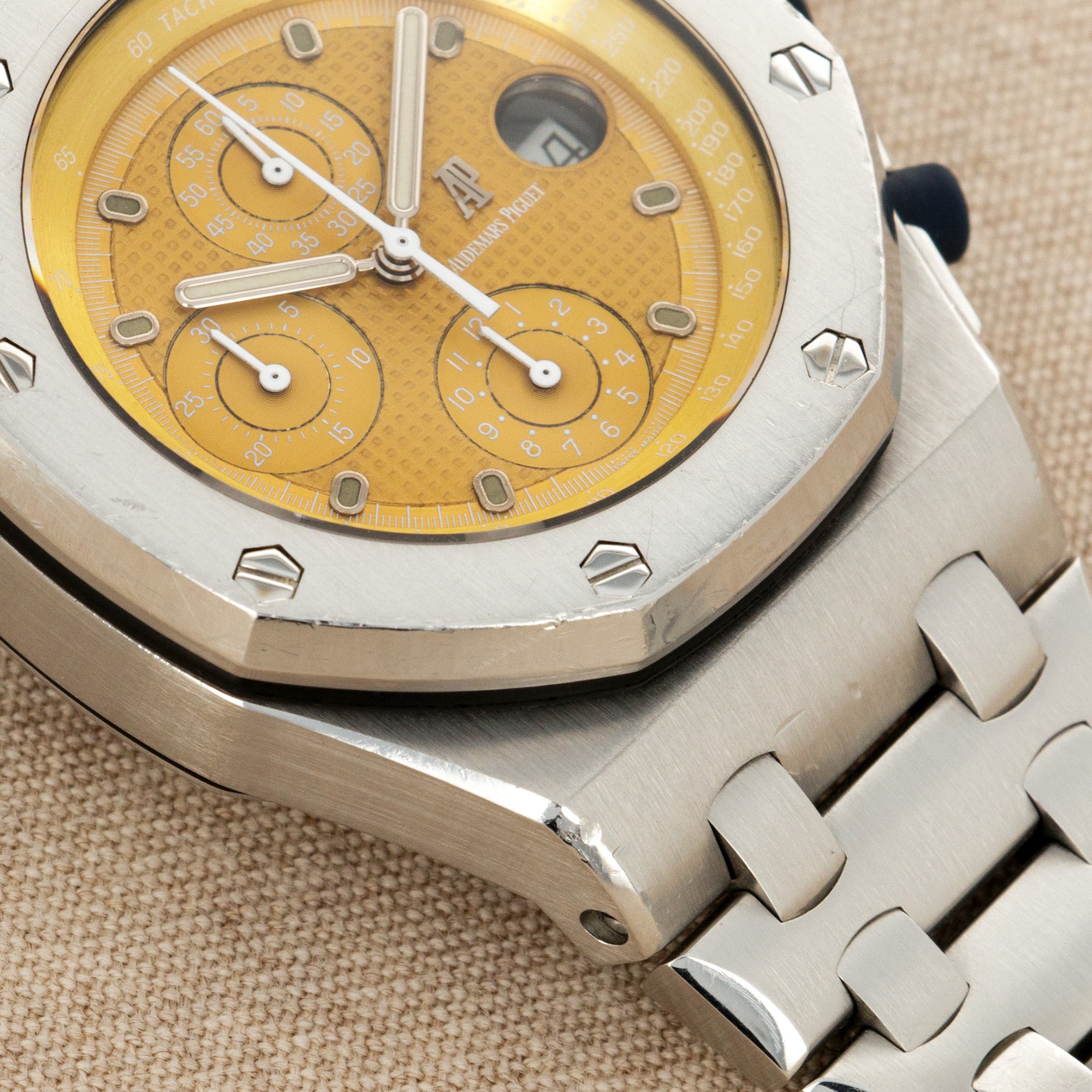 Audemars Piguet - Audemars Piguet Steel Royal Oak Offshore Ref. 25721 with Tropical Gold Dial - The Keystone Watches