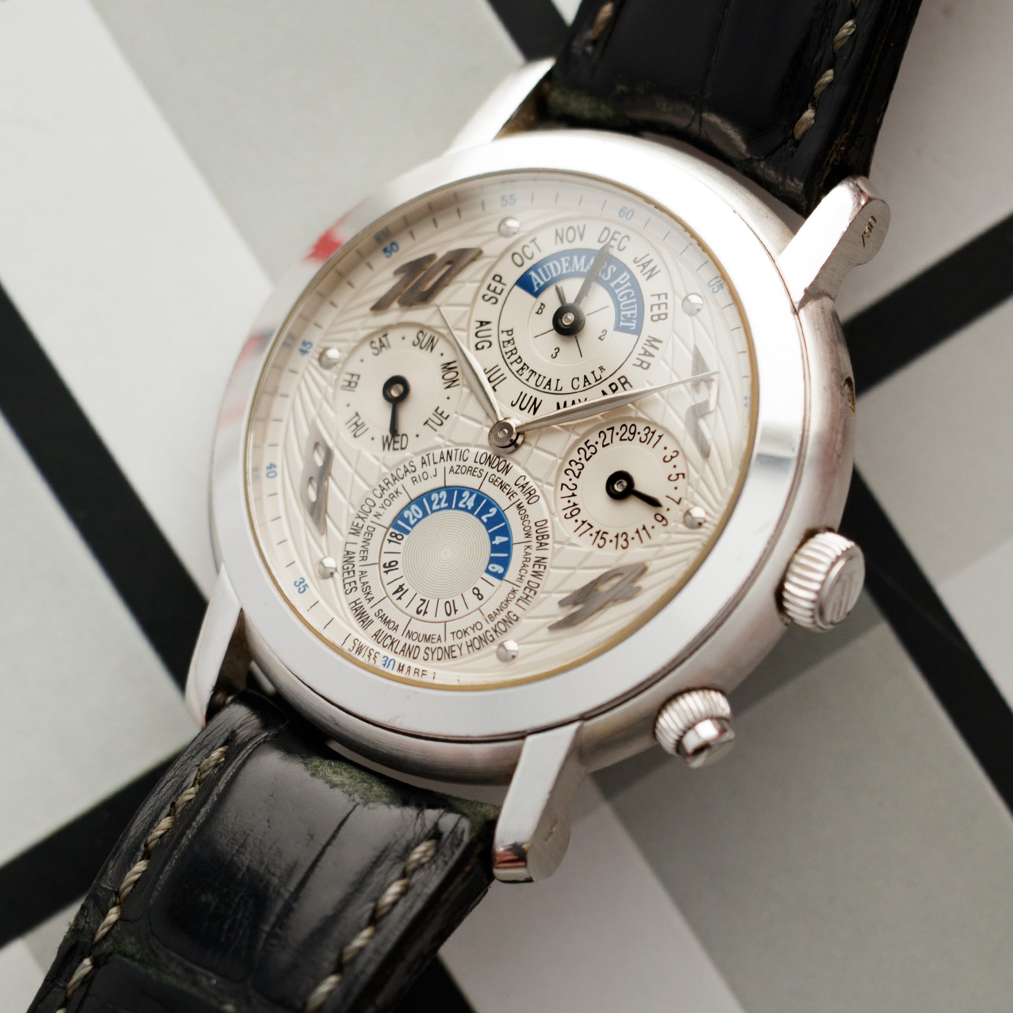 Audemars Piguet - Audemars Piguet White Gold Quantieme Perpetual Metropolis Anniversary Edition Ref. 25962 - The Keystone Watches