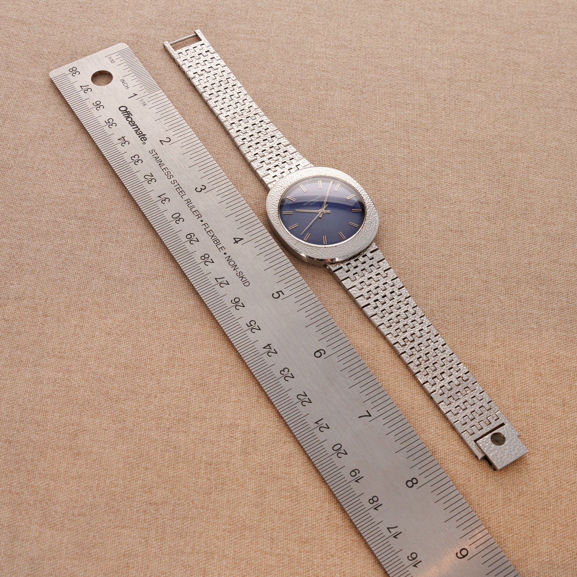 Patek Philippe - Patek Philippe Steel Automatic Backwinbd Watch Ref. 3580 with Bracelet and Papers - The Keystone Watches