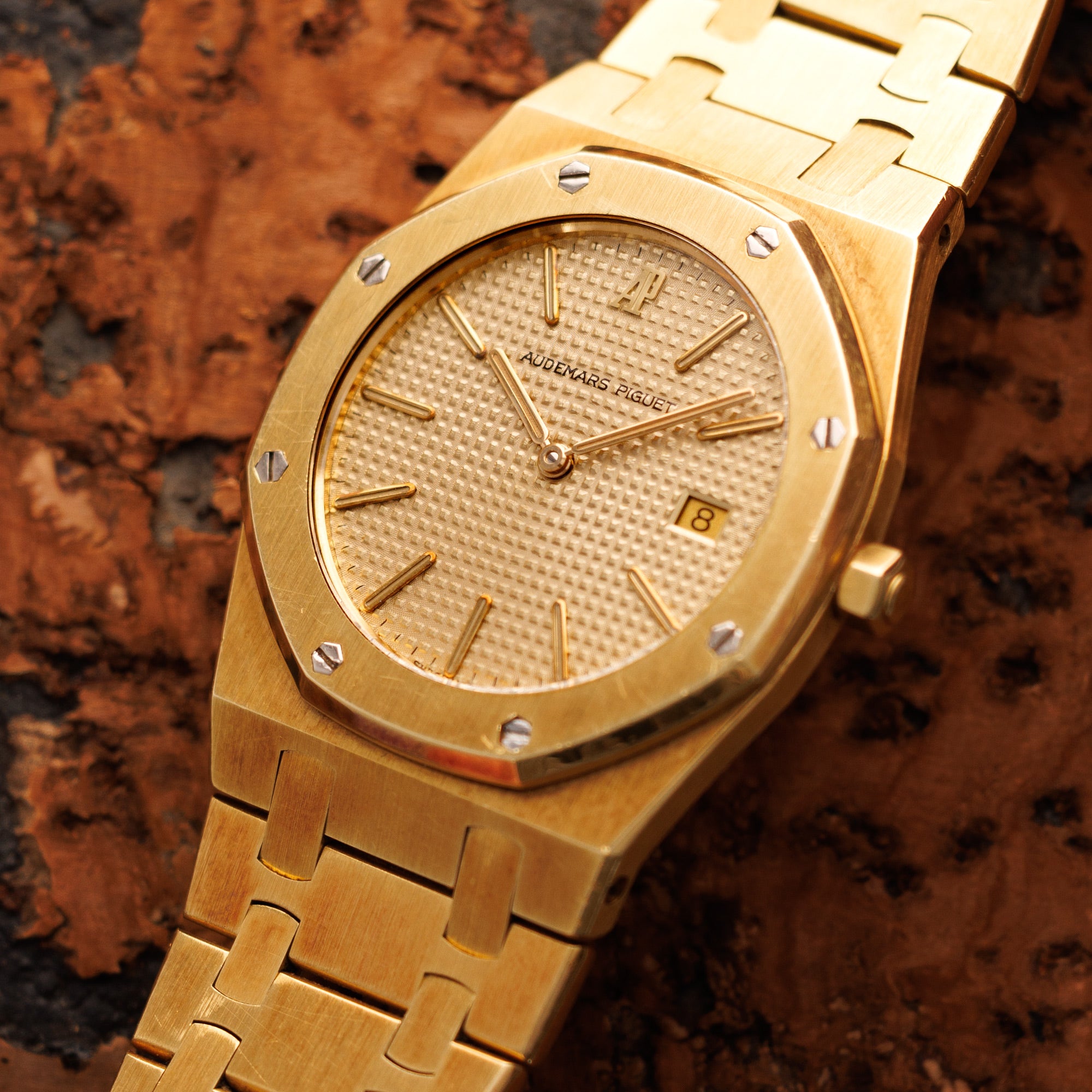 Audemars Piguet - Audemars Piguet Yellow Gold Royal Oak Ref. 56175 - The Keystone Watches