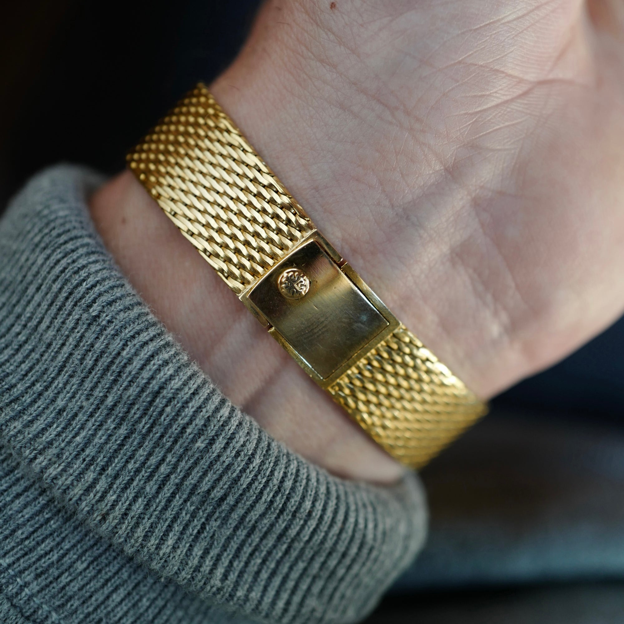 Patek Philippe - Patek Philippe Yellow Gold Ellipse Ref. 3548 Retailed by Tiffany & Co. - The Keystone Watches
