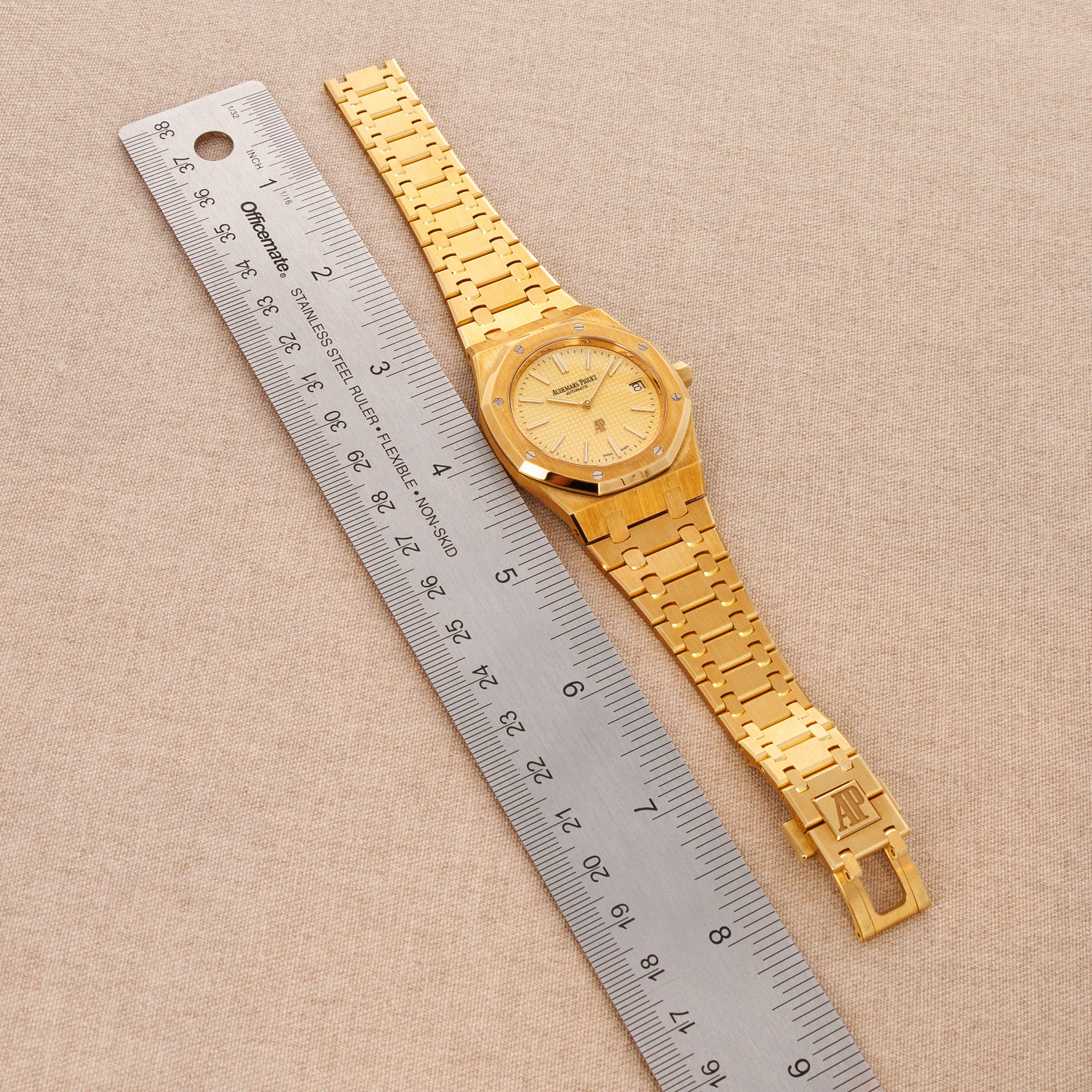 Audemars Piguet - Audemars Piguet Yellow Gold Royal Oak Watch Ref. 15202 - The Keystone Watches