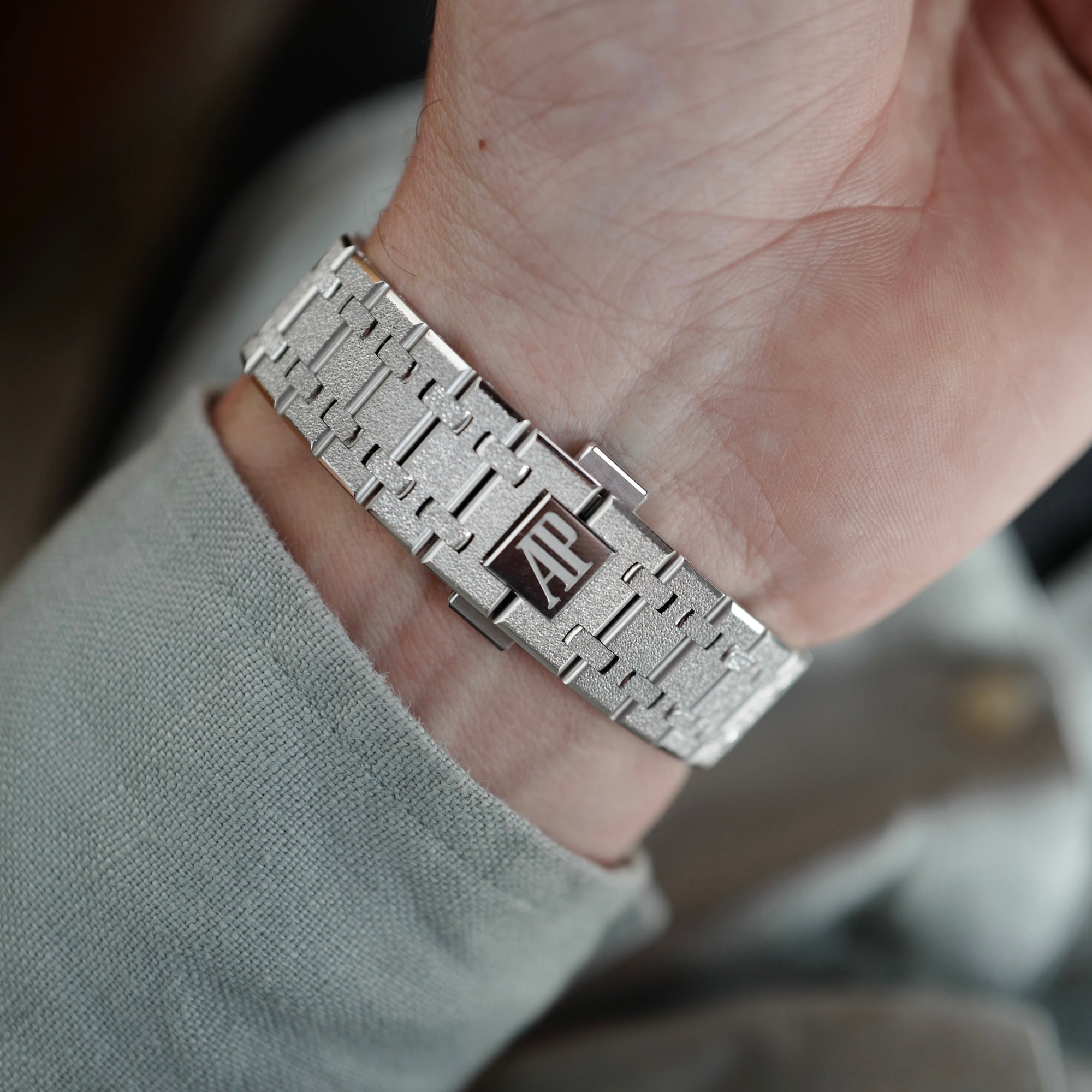 Audemars Piguet - Audemars Piguet White Gold Frosted Rainbow Royal Oak Ref. 15468 (NEW ARRIVAL) - The Keystone Watches