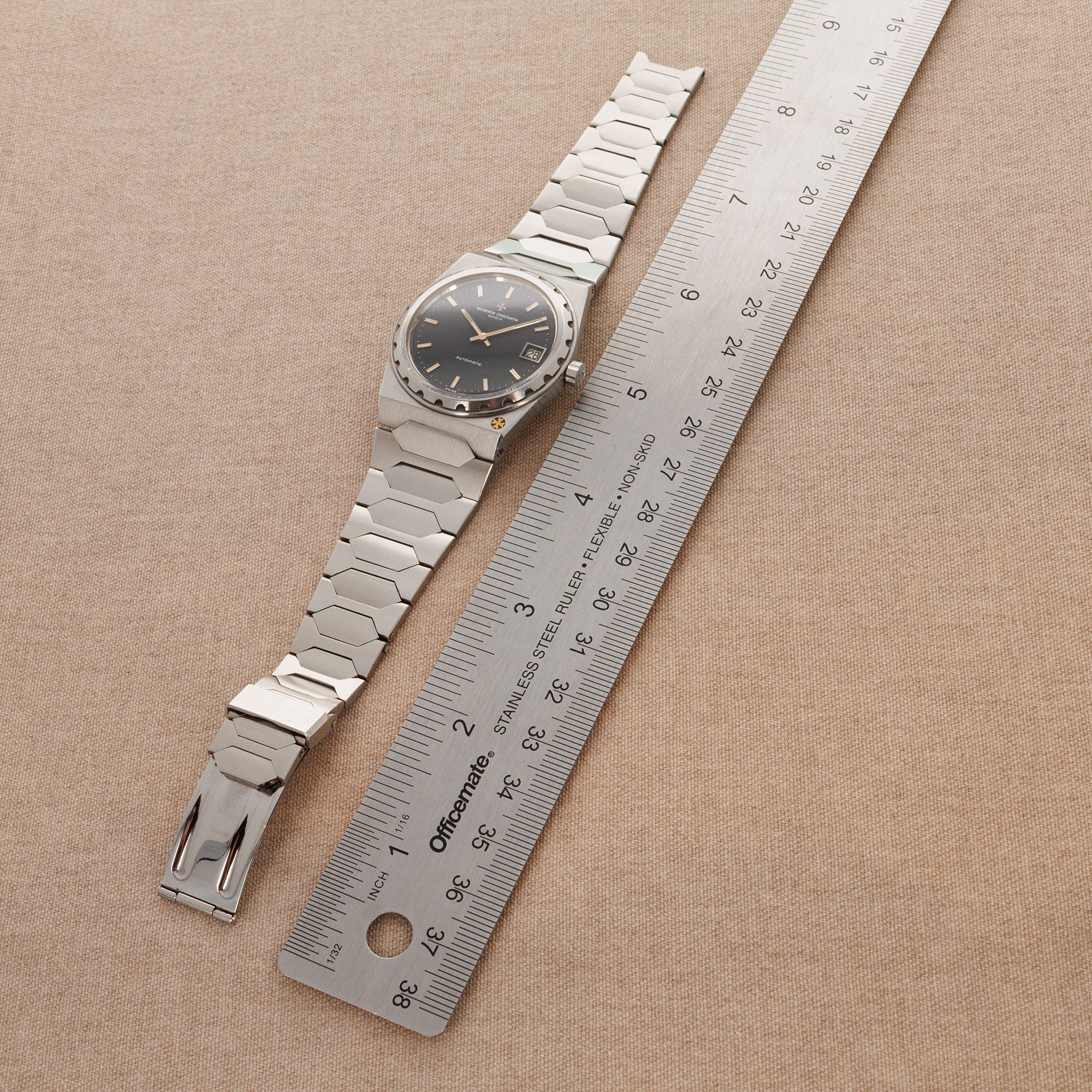 Vacheron Constantin - Vacheron Constantin Steel 222 Ref 44018 - The Keystone Watches