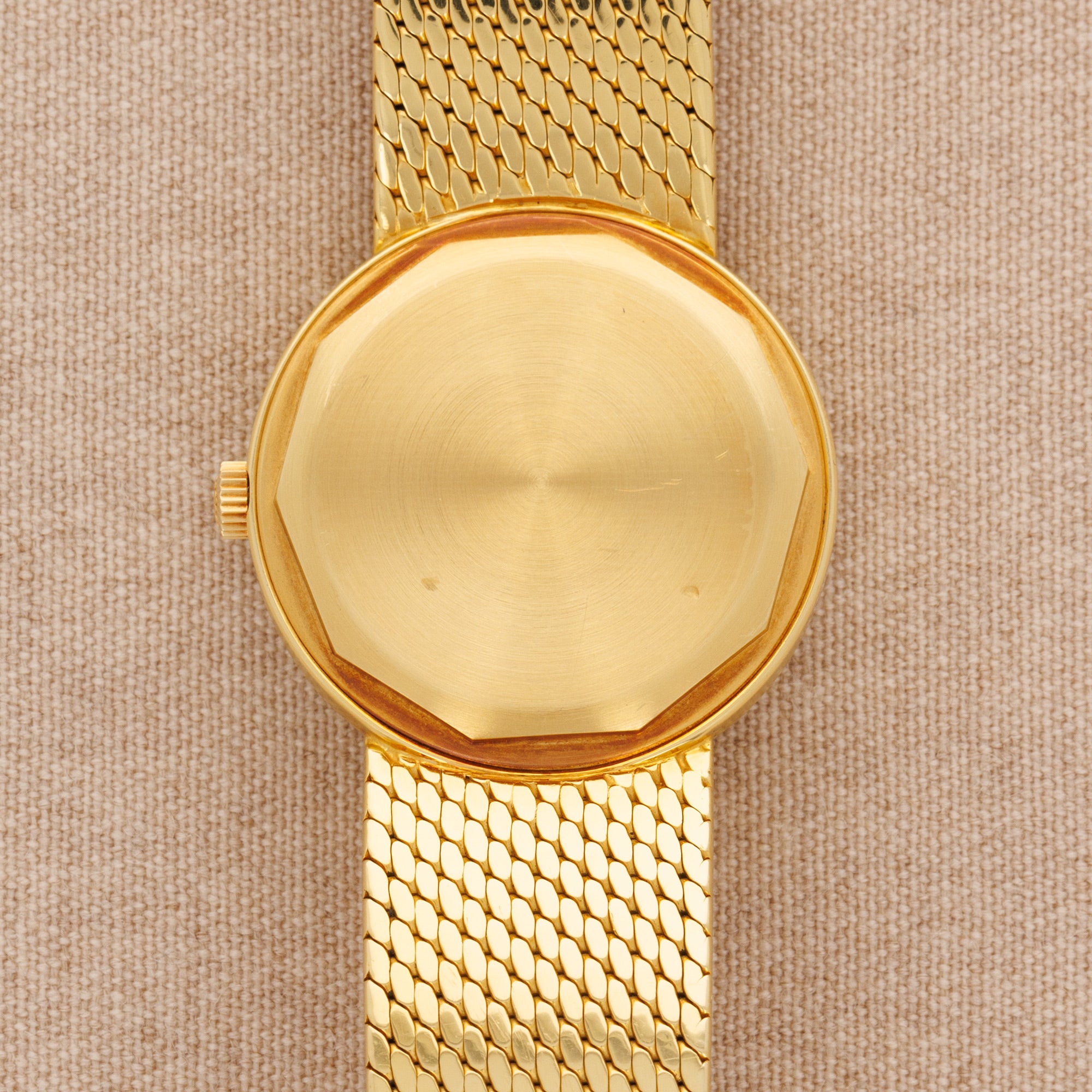 Patek Philippe - Patek Philippe Yellow Gold Calatrava Ref. 3514 - The Keystone Watches
