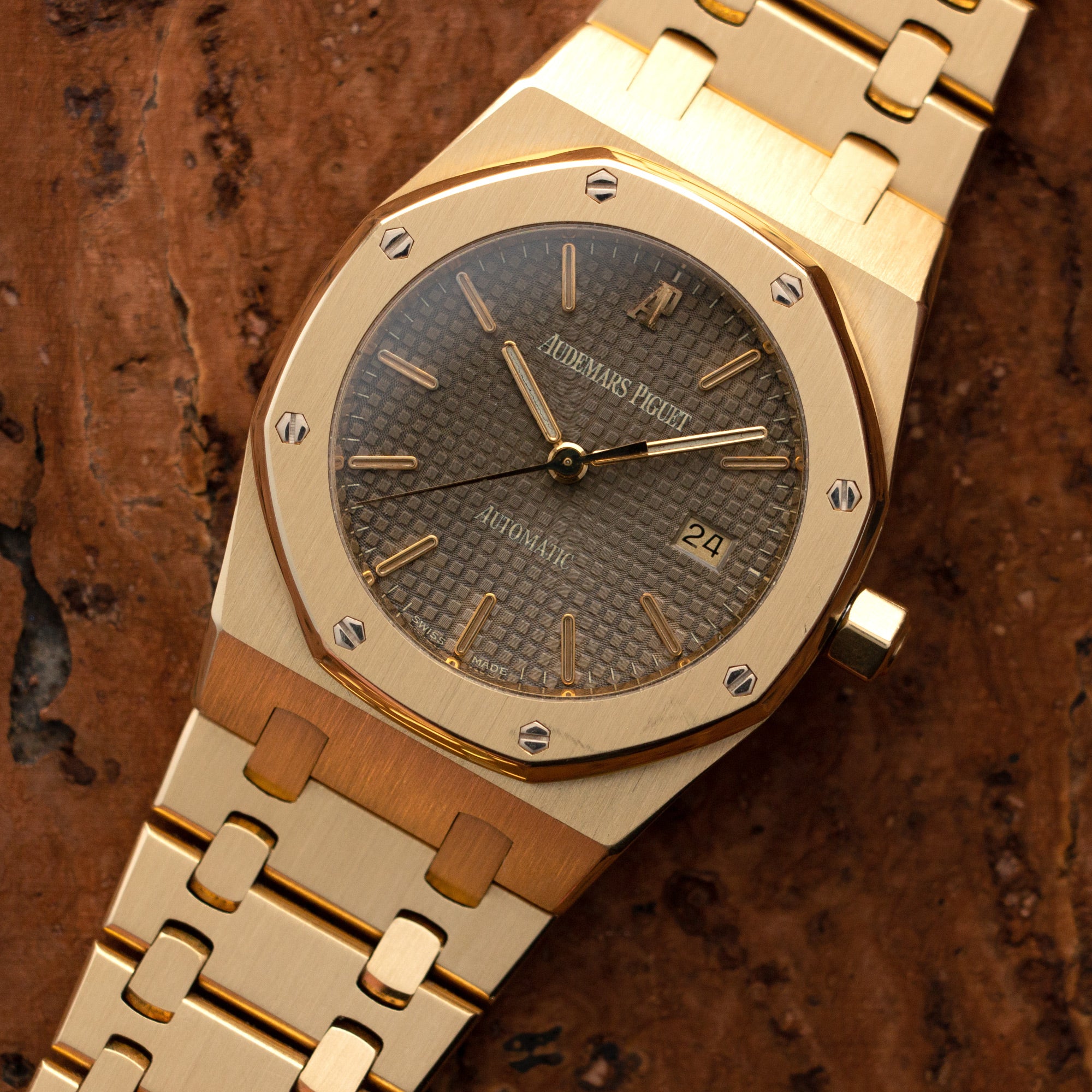 Audemars Piguet - Audemars Piguet Royal Oak Yellow Gold - The Keystone Watches