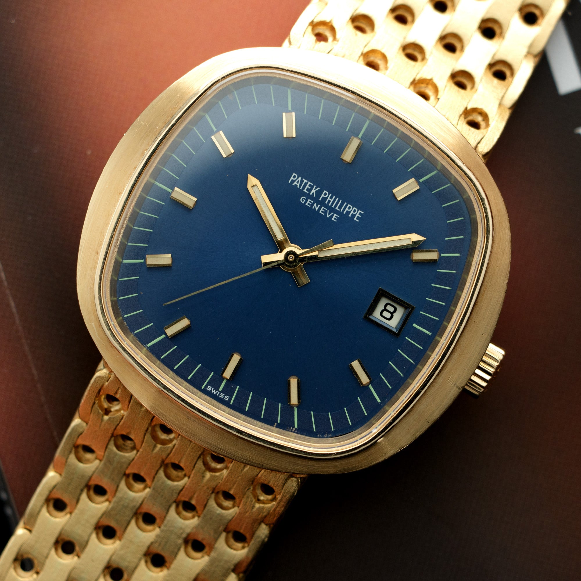 Patek Philippe - Patek Philippe Yellow Gold Beta 21 Watch Ref. 3587 - The Keystone Watches