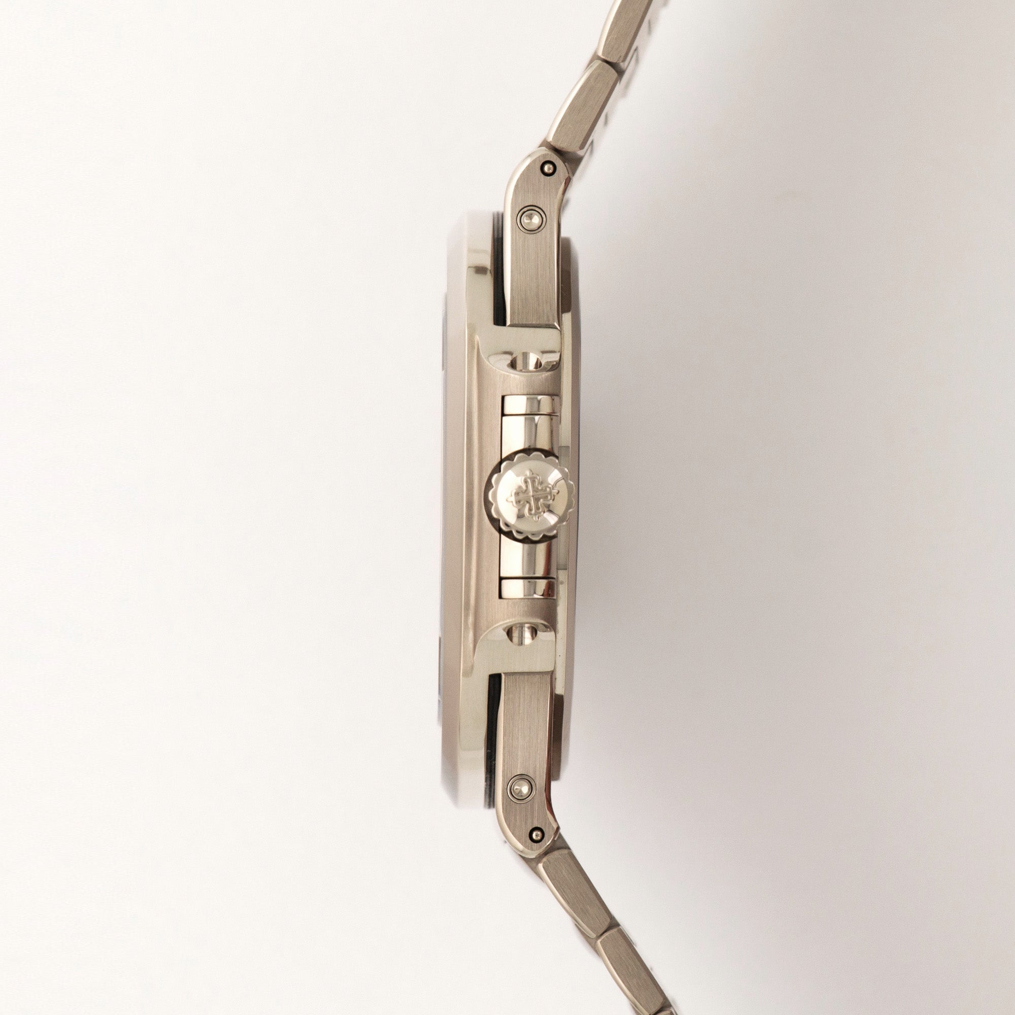18ct white gold NAUTILUS PERPETUAL CALENDAR 5740/1G - Carr Watches