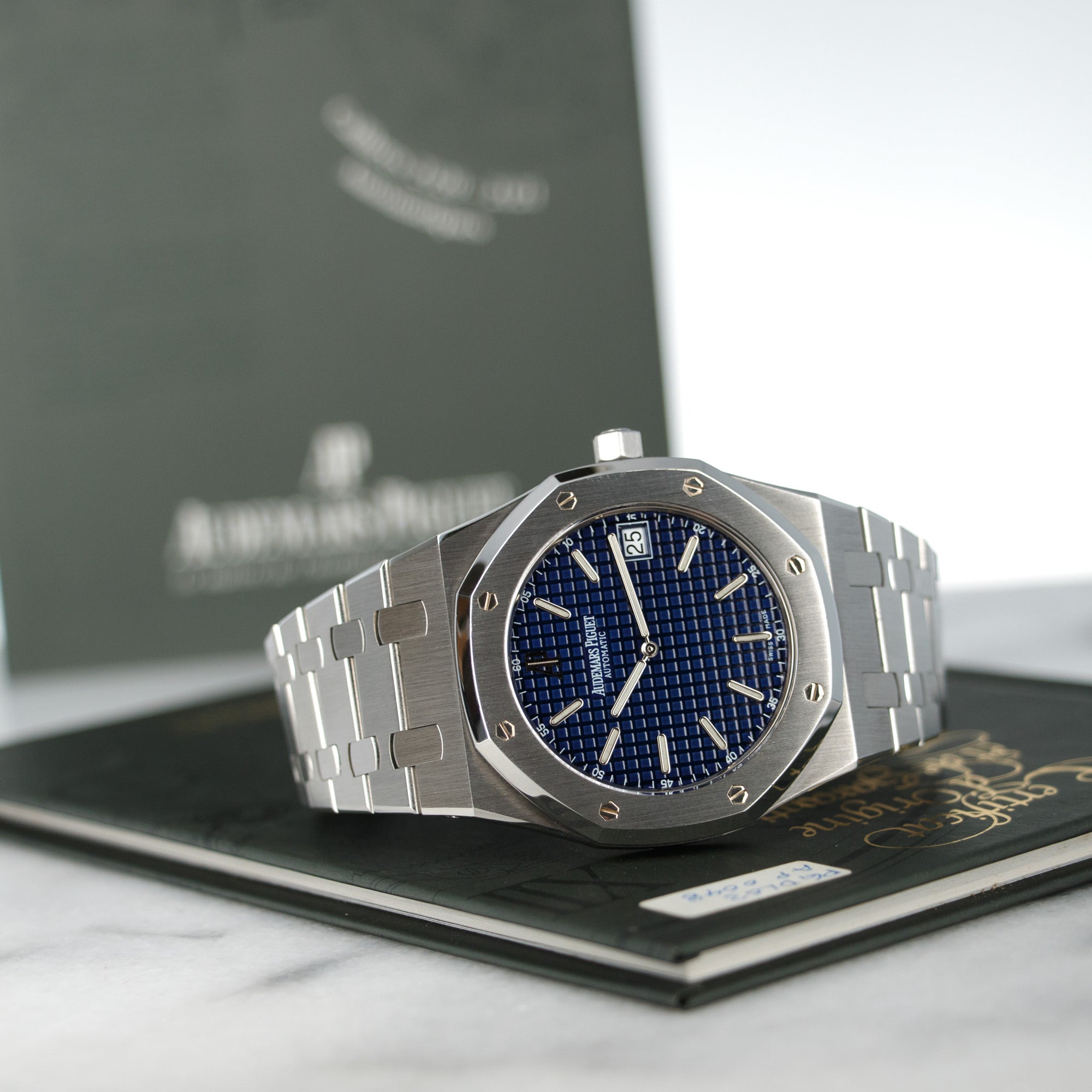 Audemars Piguet - Audemars Piguet Royal Oak Rare Early Blue Automatic Watch, Ref 15202 - The Keystone Watches