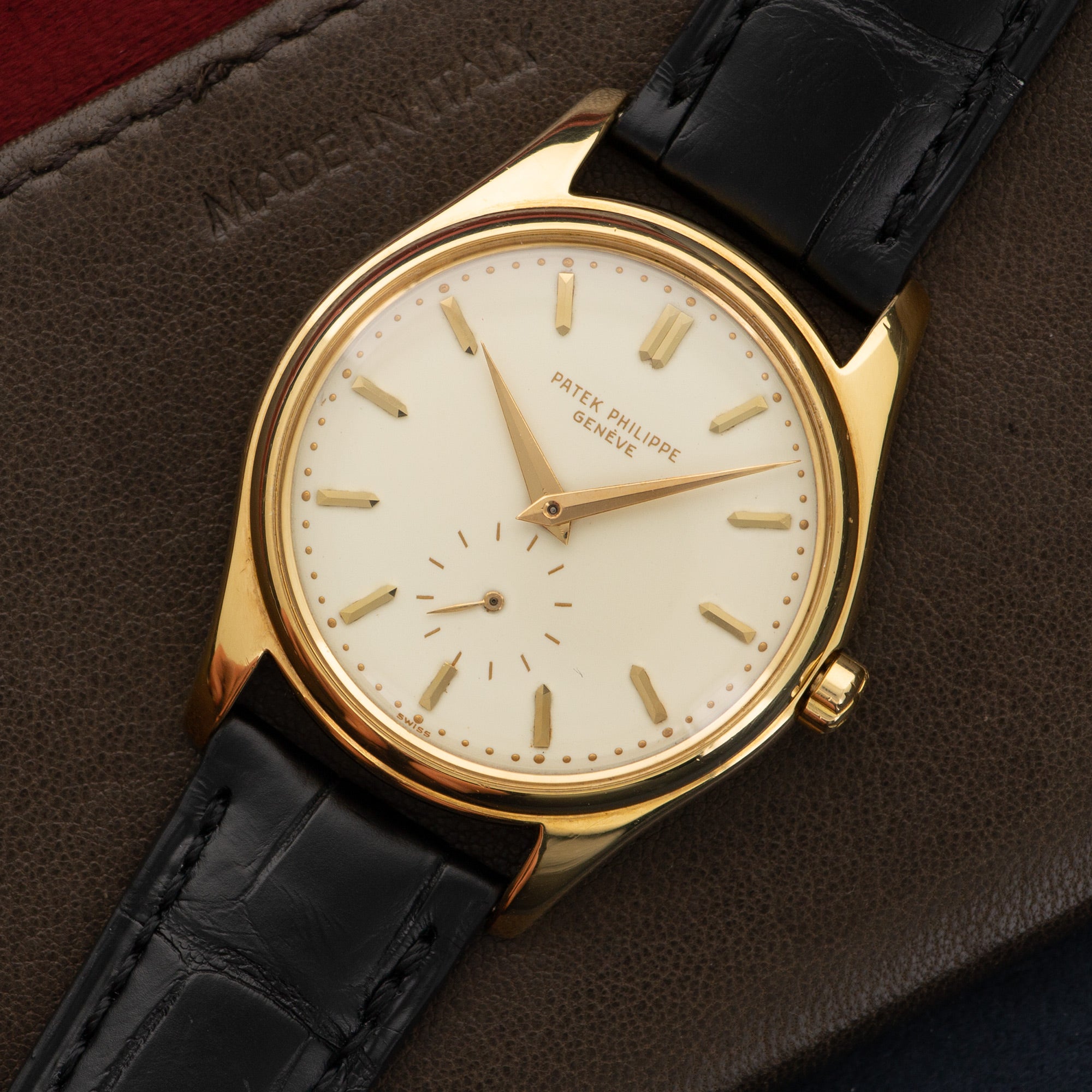 Patek Philippe - Patek Philippe Yellow Gold Calatrava Watch Ref. 2526 - The Keystone Watches