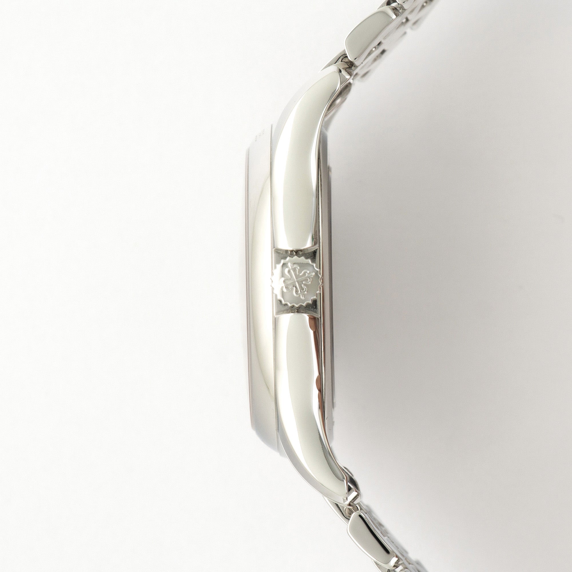 Patek Philippe - Patek Philippe Platinum World Time Cloisonne Watch Ref. 5131 - The Keystone Watches