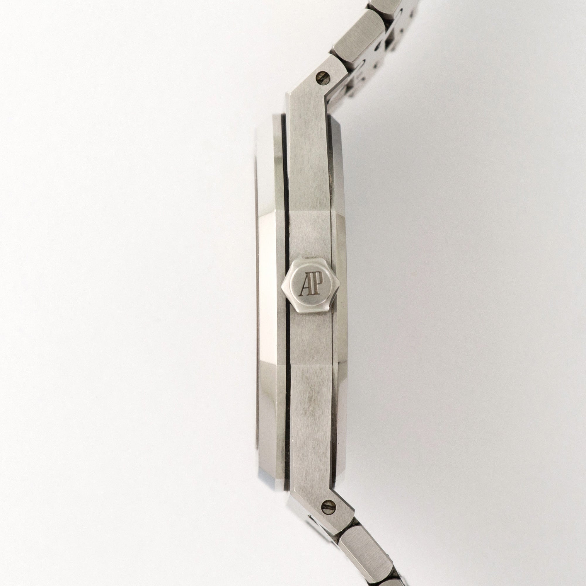 Audemars Piguet - Audemars Piguet Royal Oak 41mm Watch Ref. 15400 - The Keystone Watches