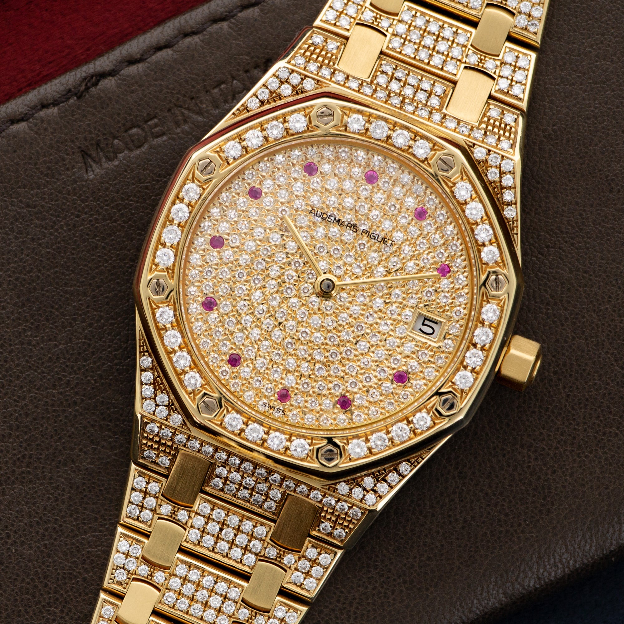 Diamond Audemars Piguet Royal Oak 41mm Full Pave Dial Bracelet 18K Gold  Watch 968289
