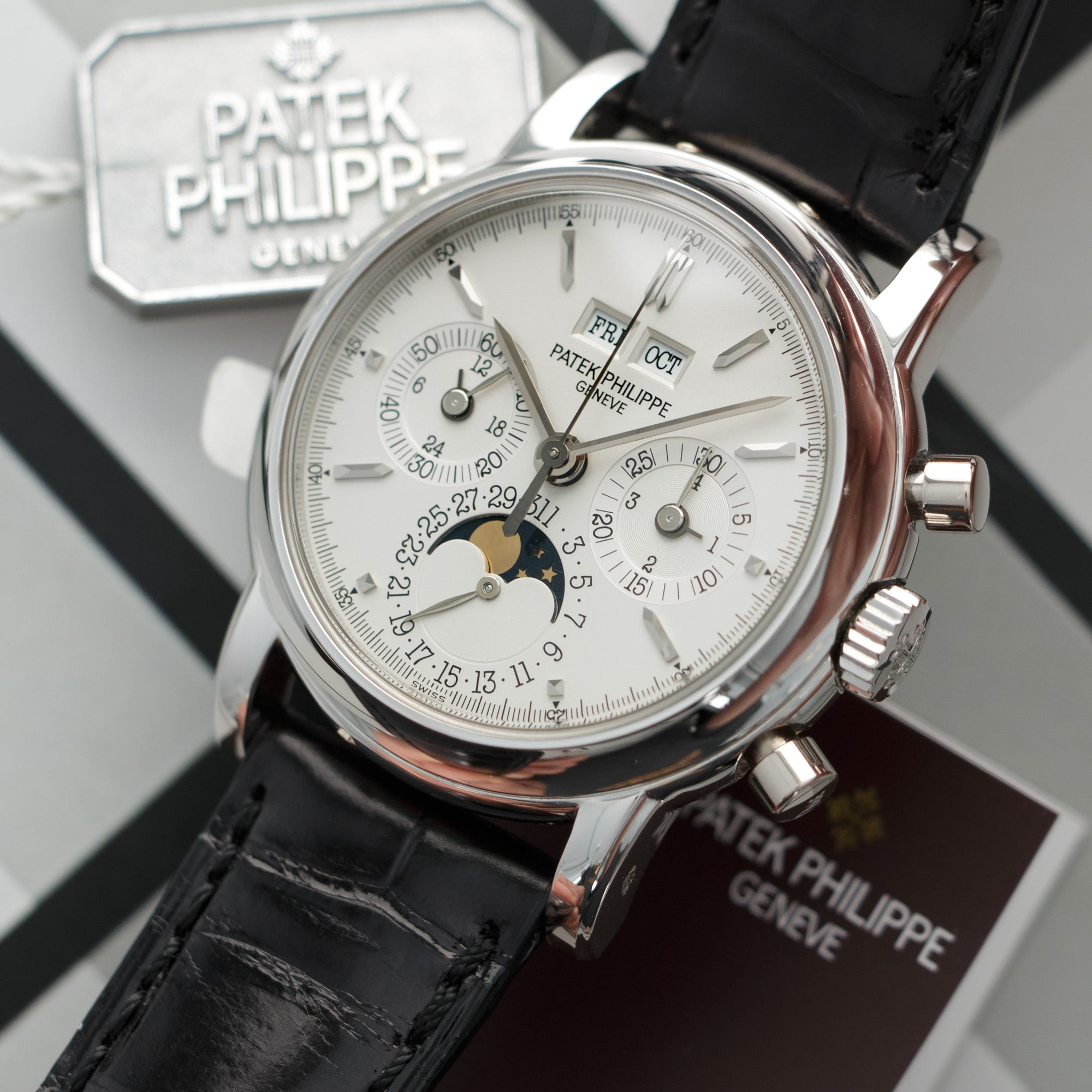 Patek Philippe - Patek Philippe Platinum Perpetual Calendar Chronograph Watch Ref. 3970 - The Keystone Watches