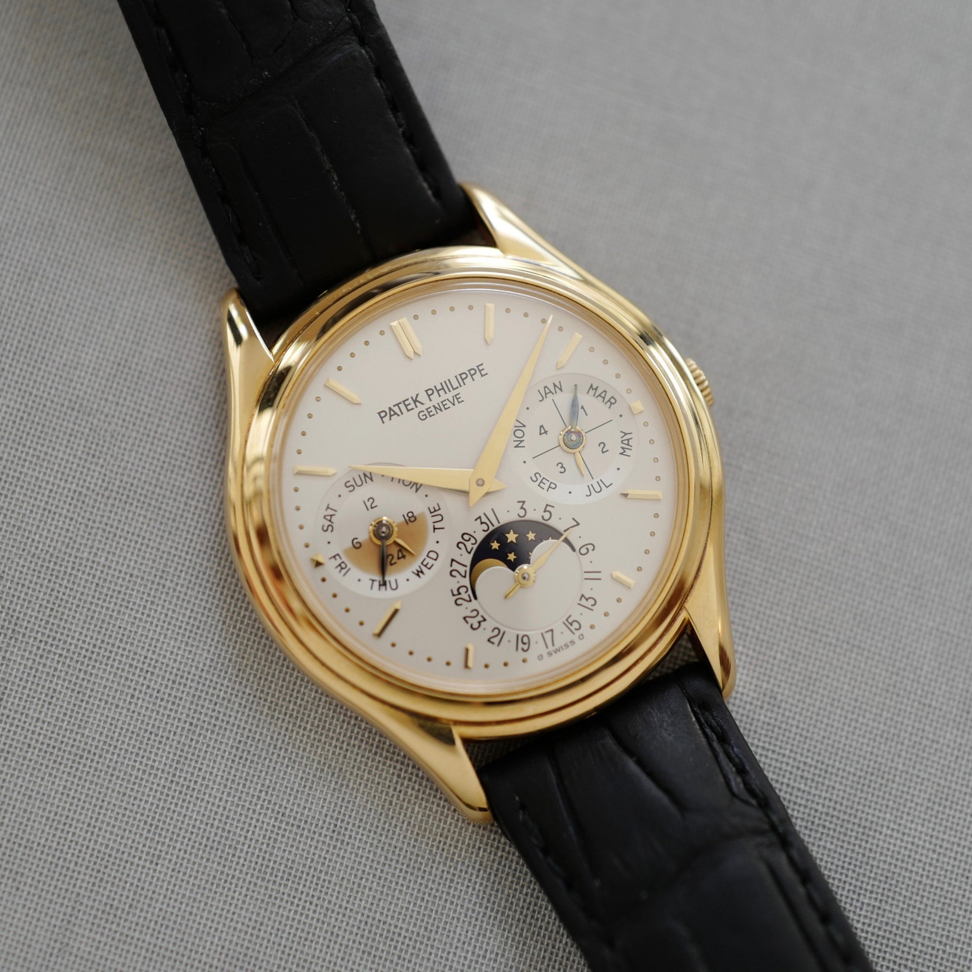 Patek Philippe Yellow Gold Perpetual Calendar Watch Ref. 3940