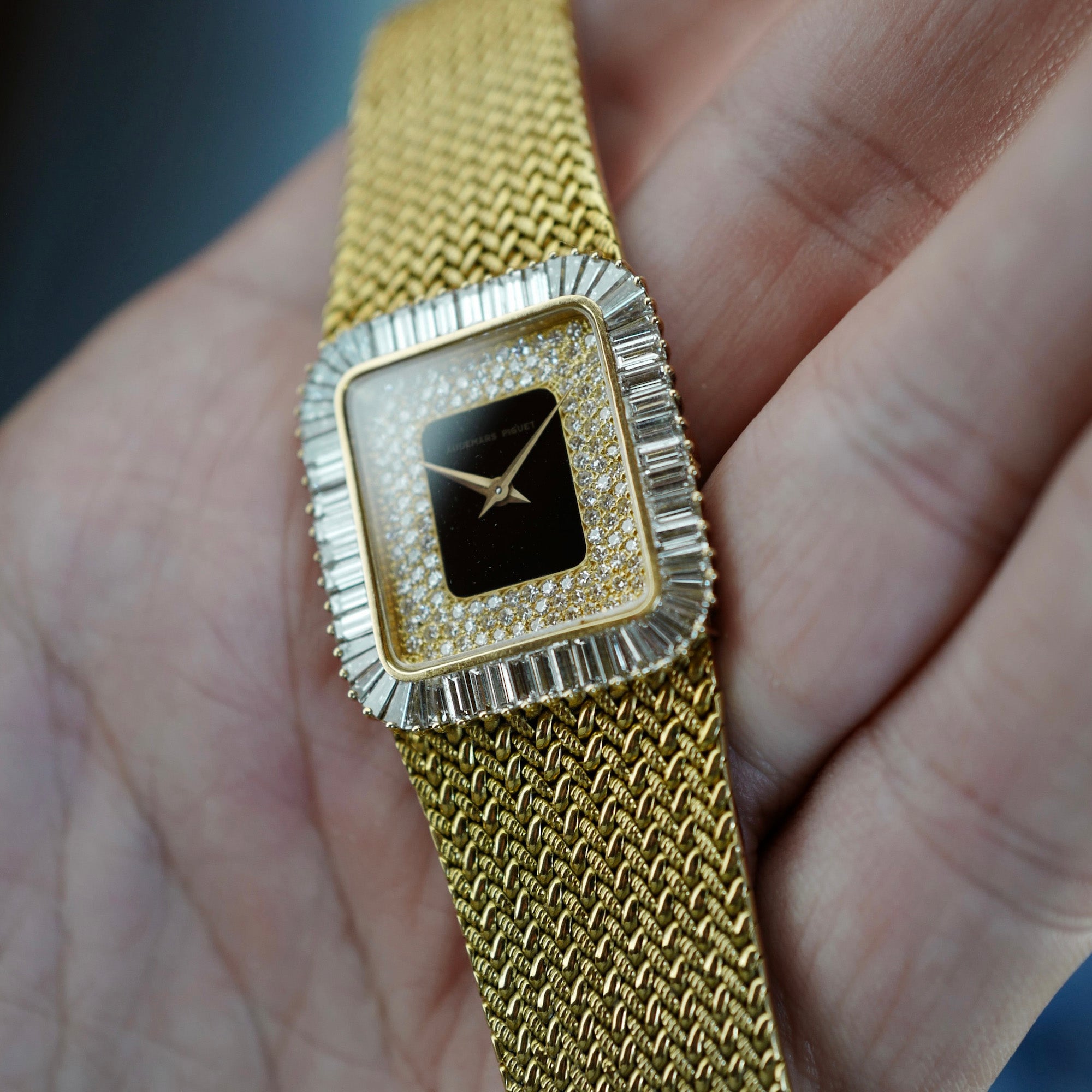 Audemars Piguet Yellow Gold Onyx Diamond (New Arrival)