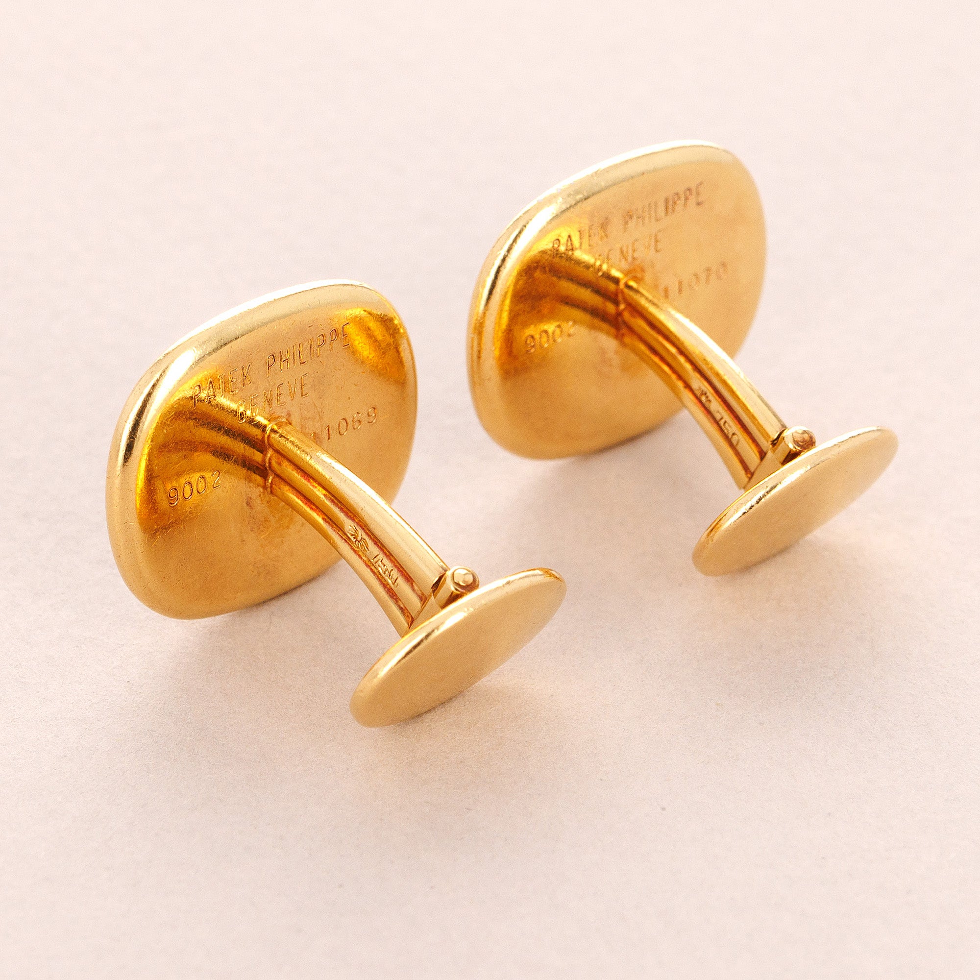 Patek Philippe Yellow Gold Ellipse Cufflinks Ref. 9003 with Calatrava Cross (Objet)