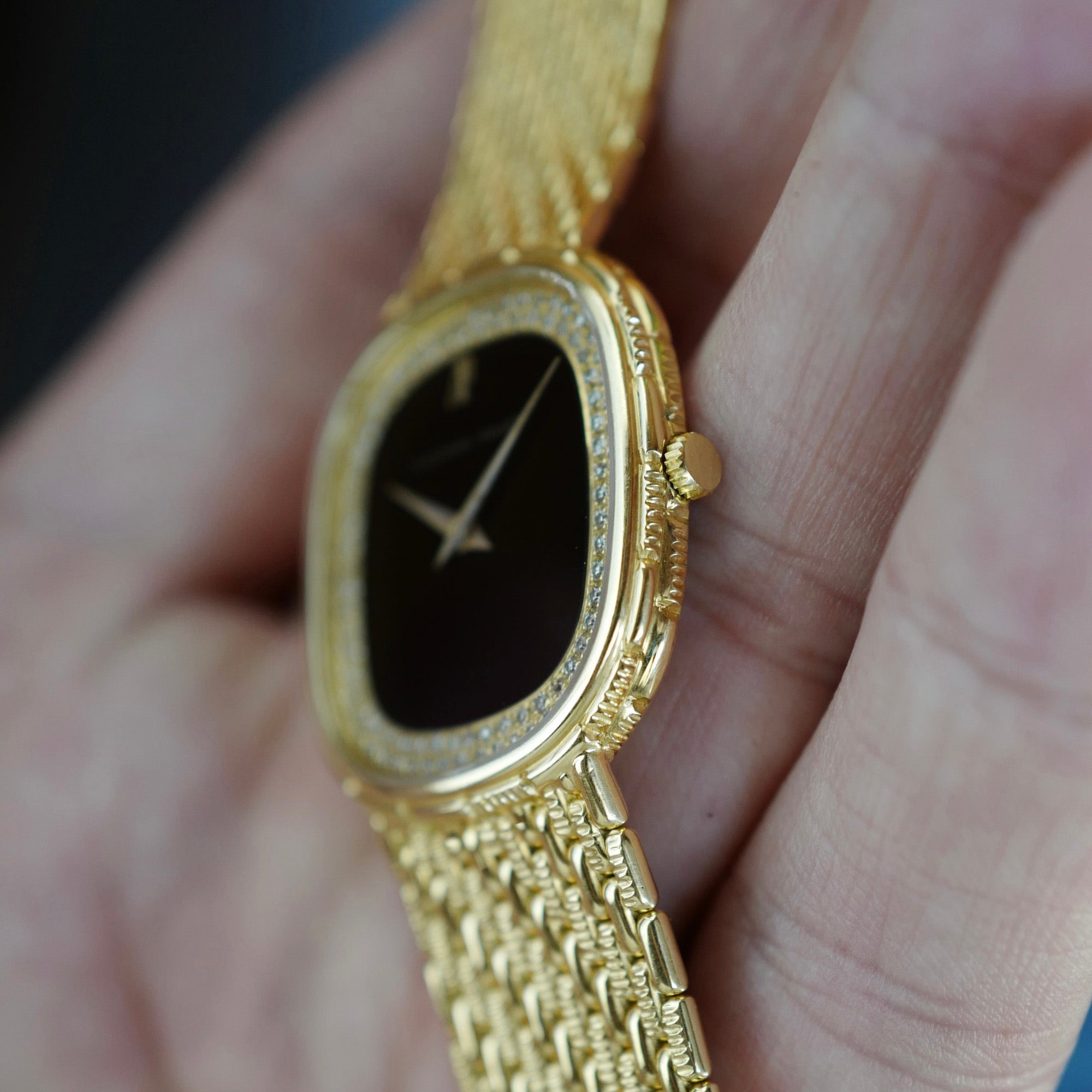 Audemars Piguet Yellow Gold Bracelet Watch with Onyx and Diamond Dial