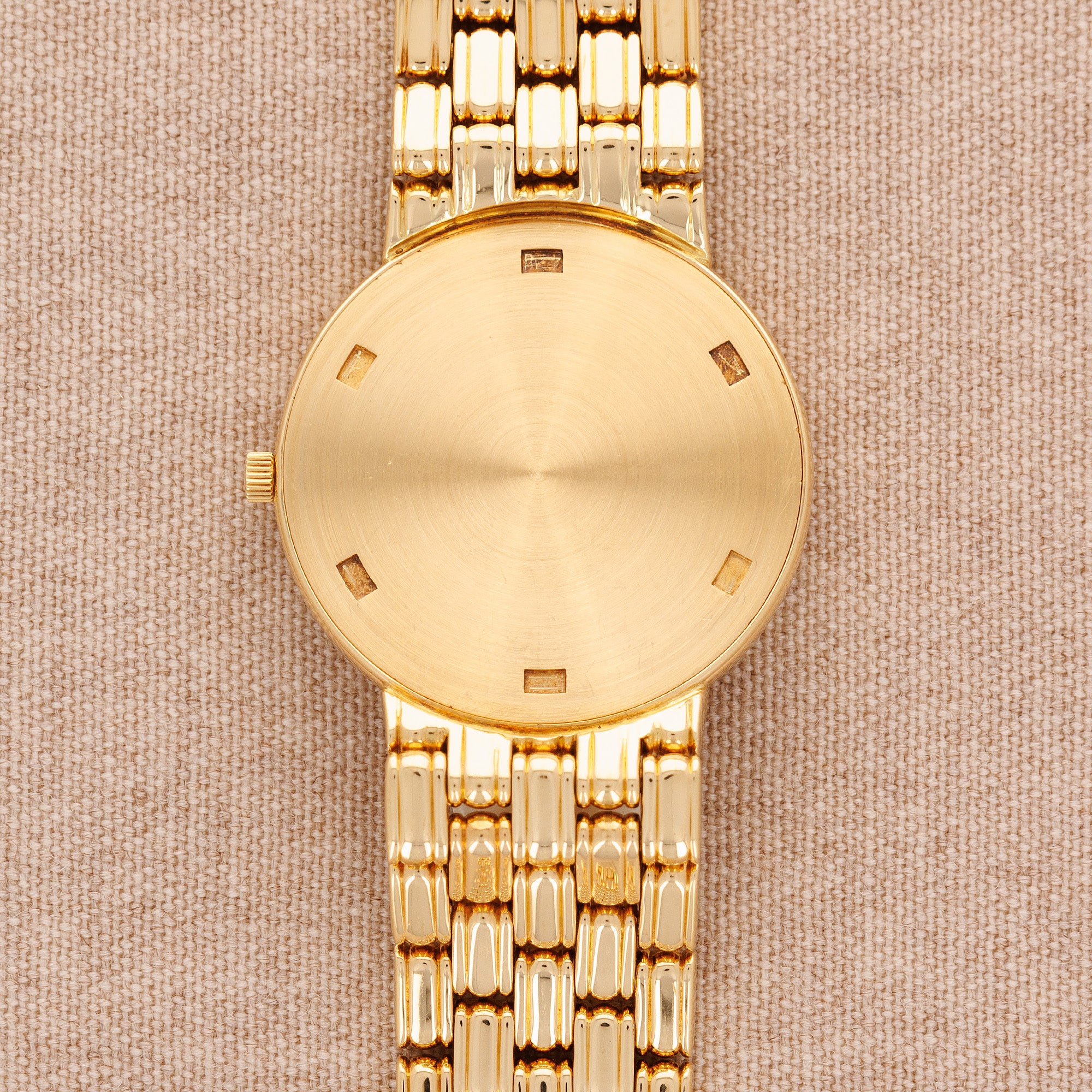 Patek Philippe - Patek Philippe Yellow Gold Calatrava Ref. 3913 - The Keystone Watches