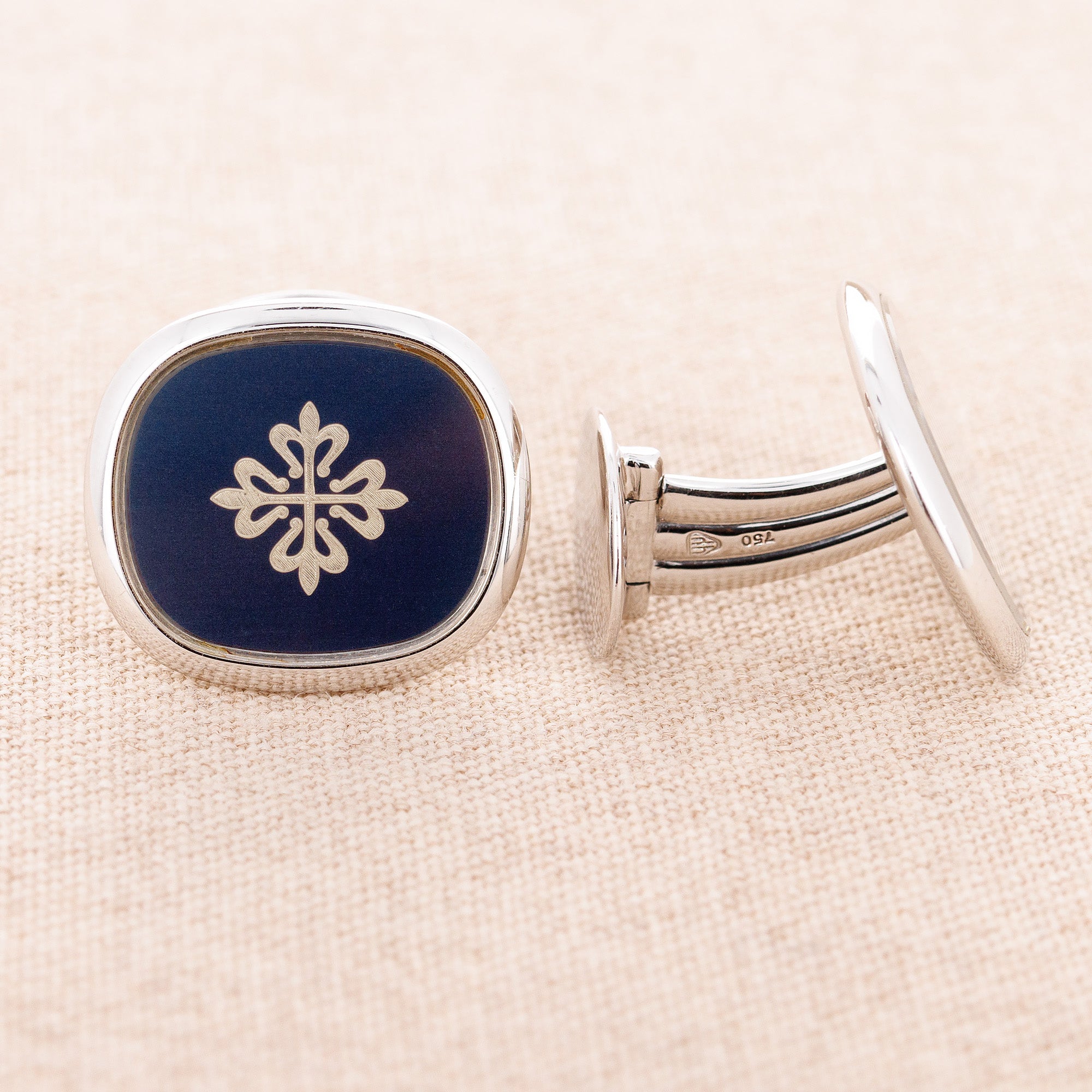 Patek Philippe White Gold Ellipse Cufflinks with Calatrava Cross (Objet)